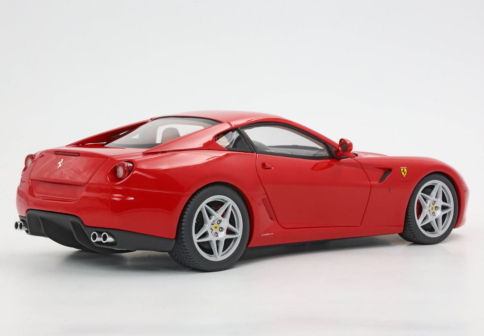 BBR Ferrari 599 GTB Fiorano 2006 Automatic Transmission - Red | 1:18 - Imagen 6