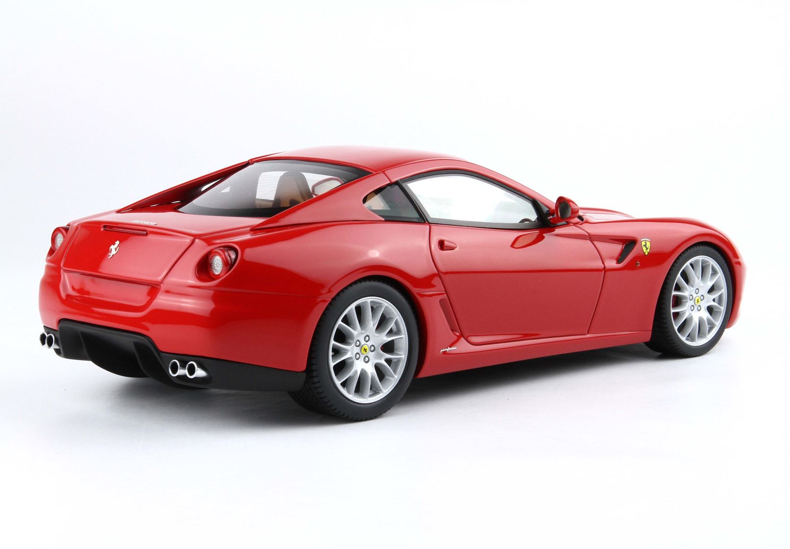 BBR Ferrari 599 GTB Fiorano 2006 Manual Transmission - Red | 1:18 - Imagen 5
