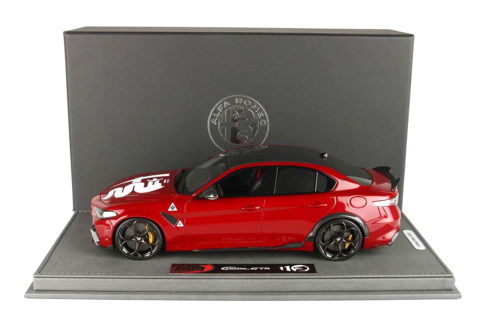 BBR Alfa Romeo Giulia GTA Special Version - Competition Red | 1:18 - Imagen 3