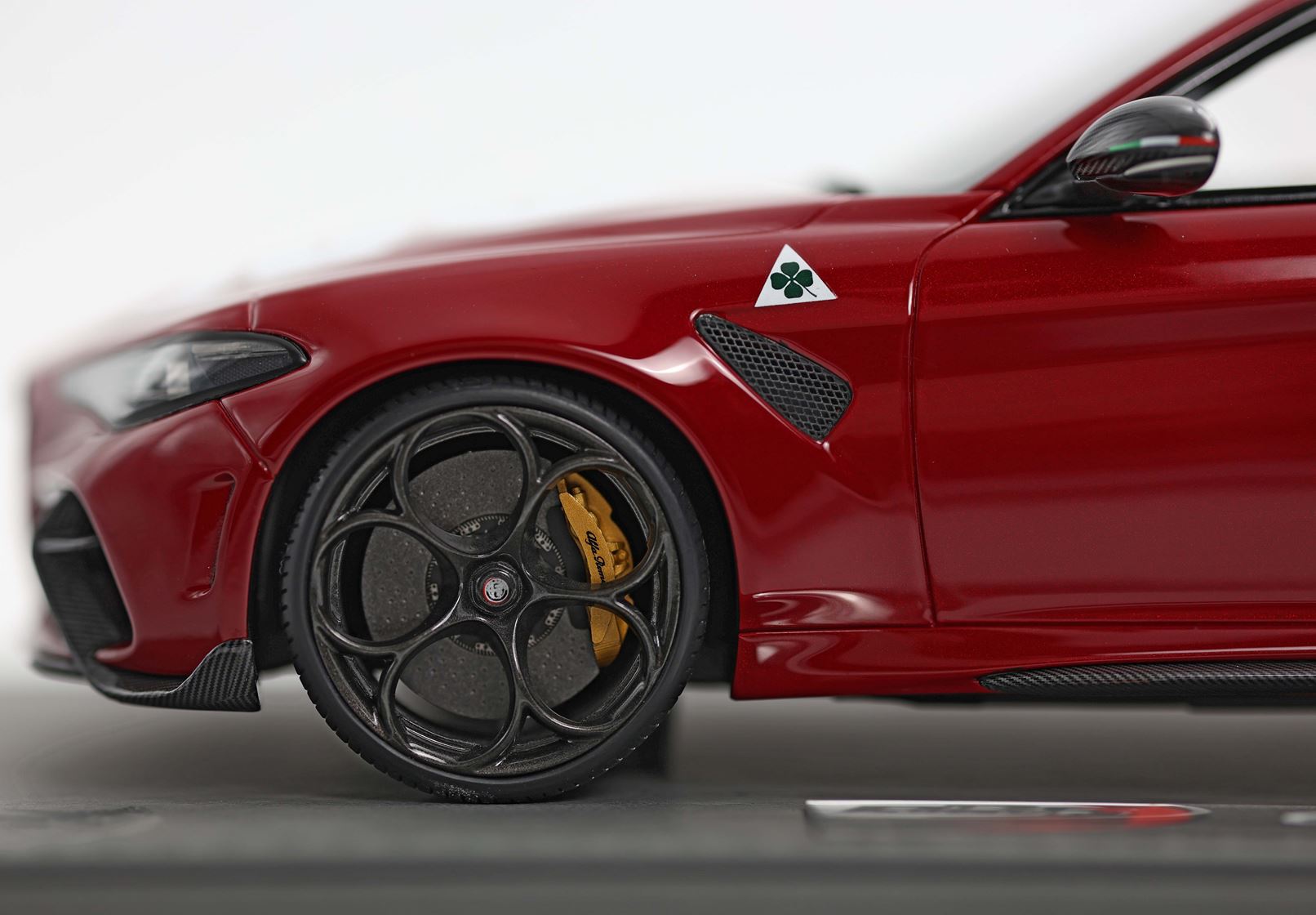 BBR Alfa Romeo Giulia GTA Special Version - Competizione Red | 1:18 - Imagen 6