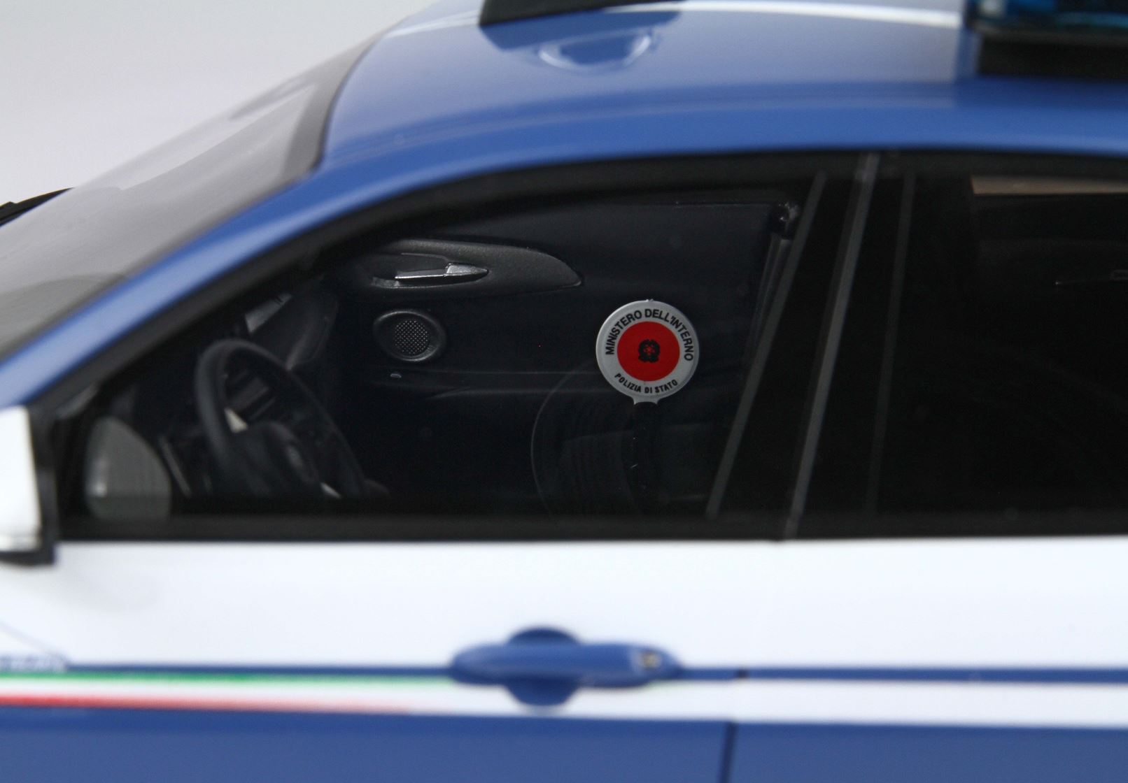 BBR Alfa Romeo Tonale Allestimento Polizia | 1:18 - Imagen 8