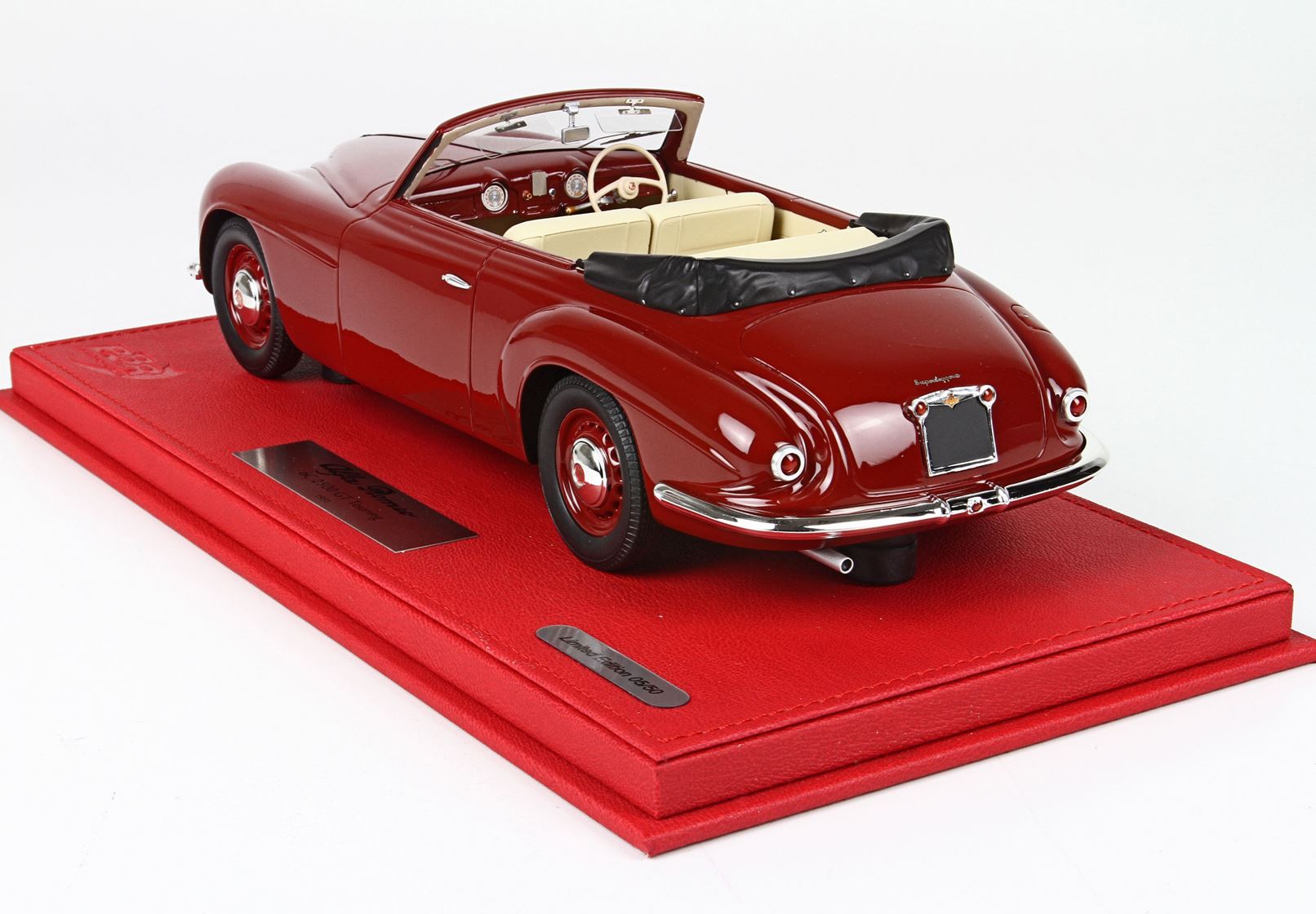 BBR Alfa Romeo 6C 2500 GT "Touring" Villa d'Este | 1:18 - Imagen 3