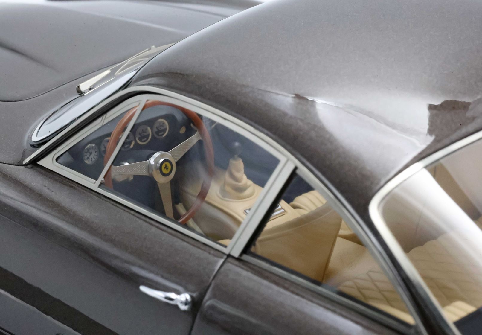 BBR Ferrari 250 GT Lusso S/N 4891 GT Steve McQueen | 1:18 - Imagen 8
