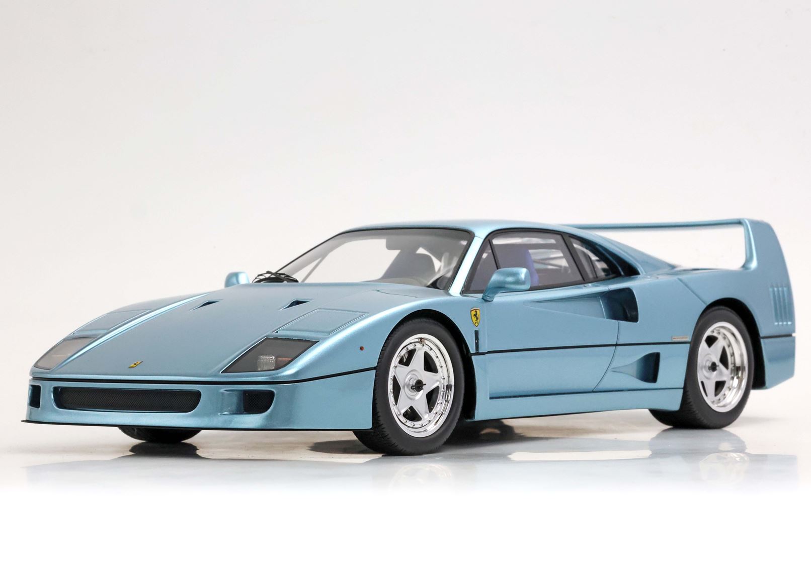 BBR Ferrari F40 1987 - Hyperion Blue | 1:18 - Immagine 5