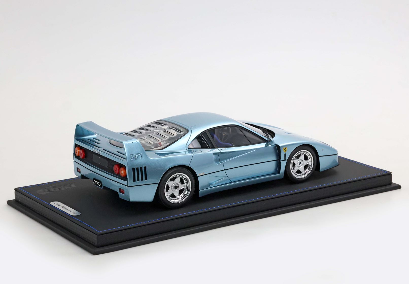 BBR Ferrari F40 1987 - Hyperion Blue | 1:18 - Immagine 3