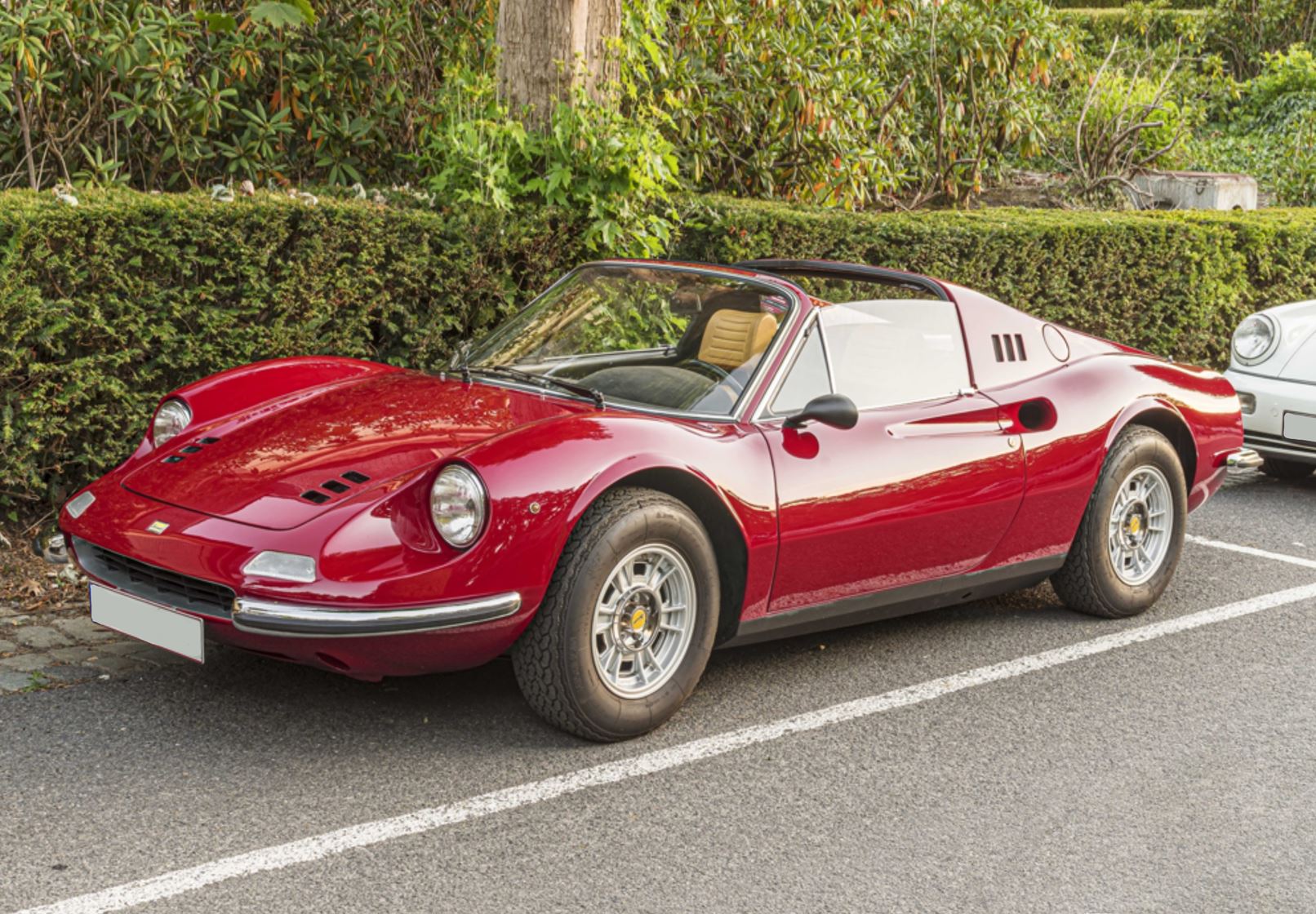 BBR Ferrari Dino 246 GTS 1972 - Ruby Red | 1:18