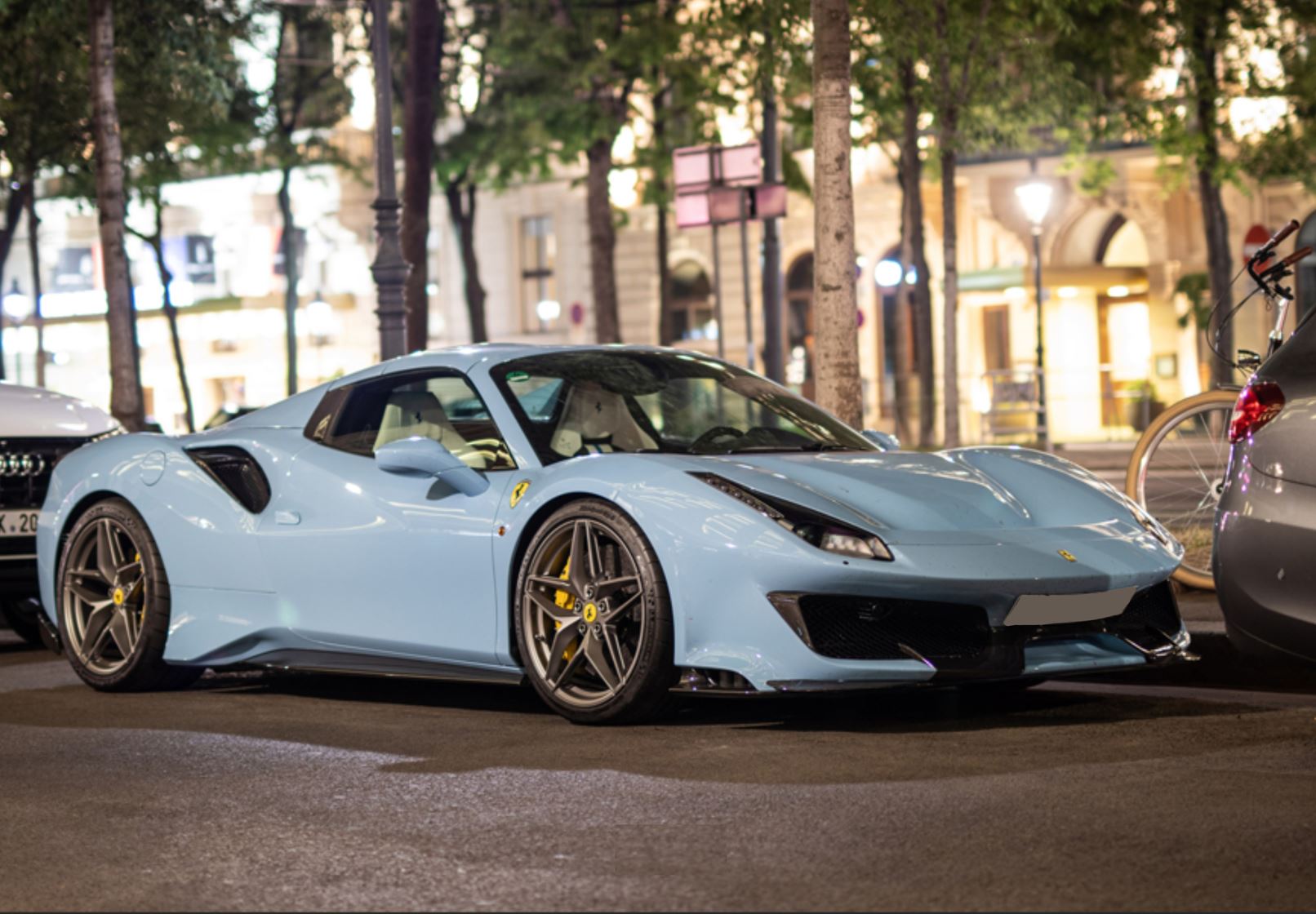 BBR Ferrari 488 Pista Spider - Azul La Plata | 1:18