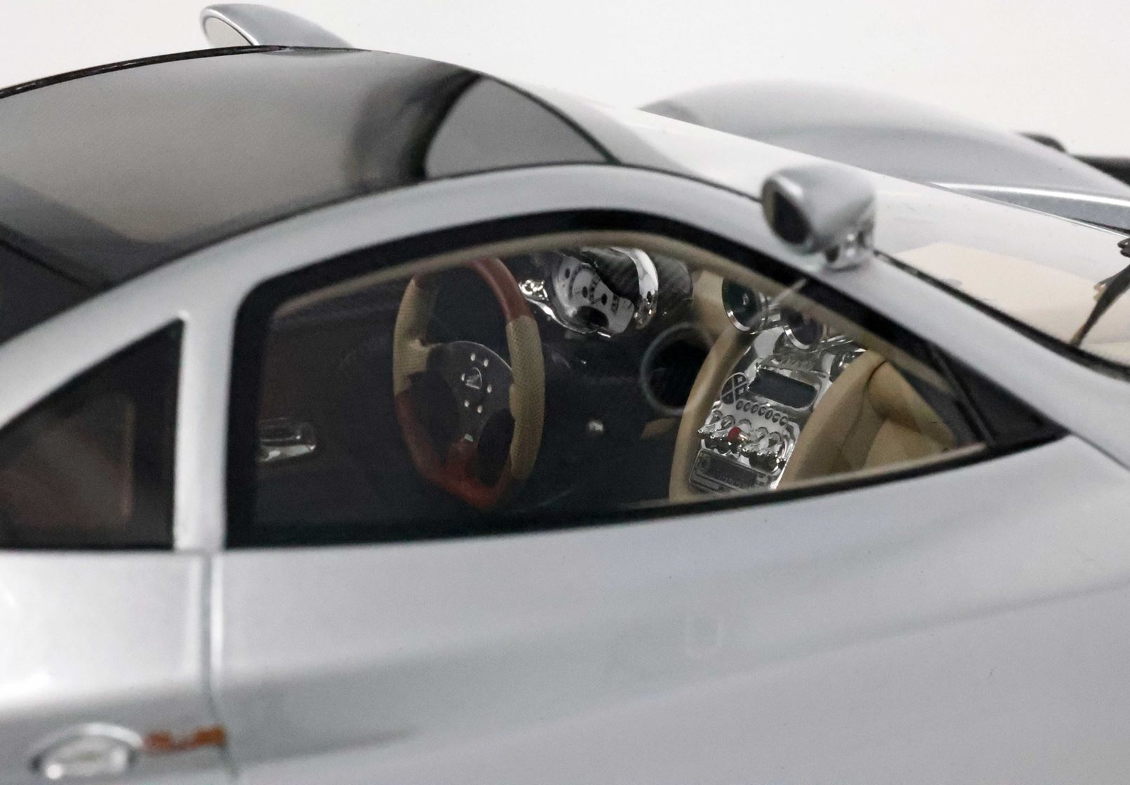 BBR Pagani Zonda C12 001 20th Anniversary - Silver | 1:18 - Imagen 8