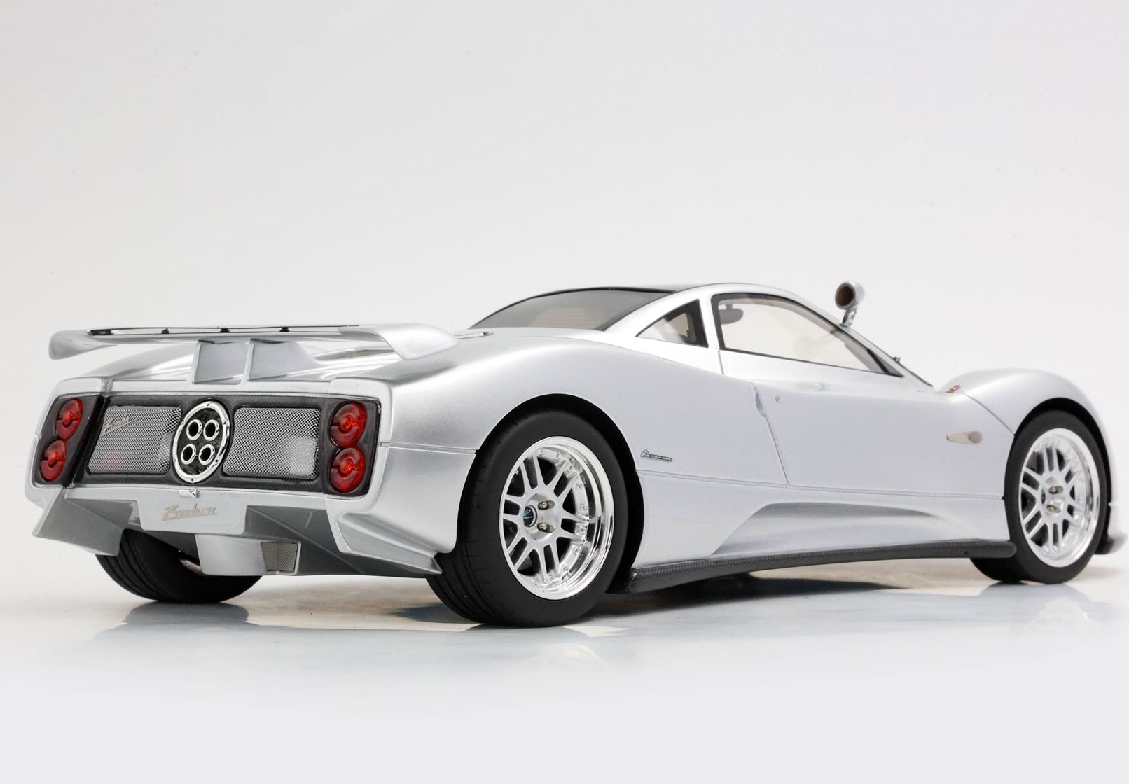 BBR Pagani Zonda C12 001 20th Anniversary - Silver | 1:18 - Imagen 4