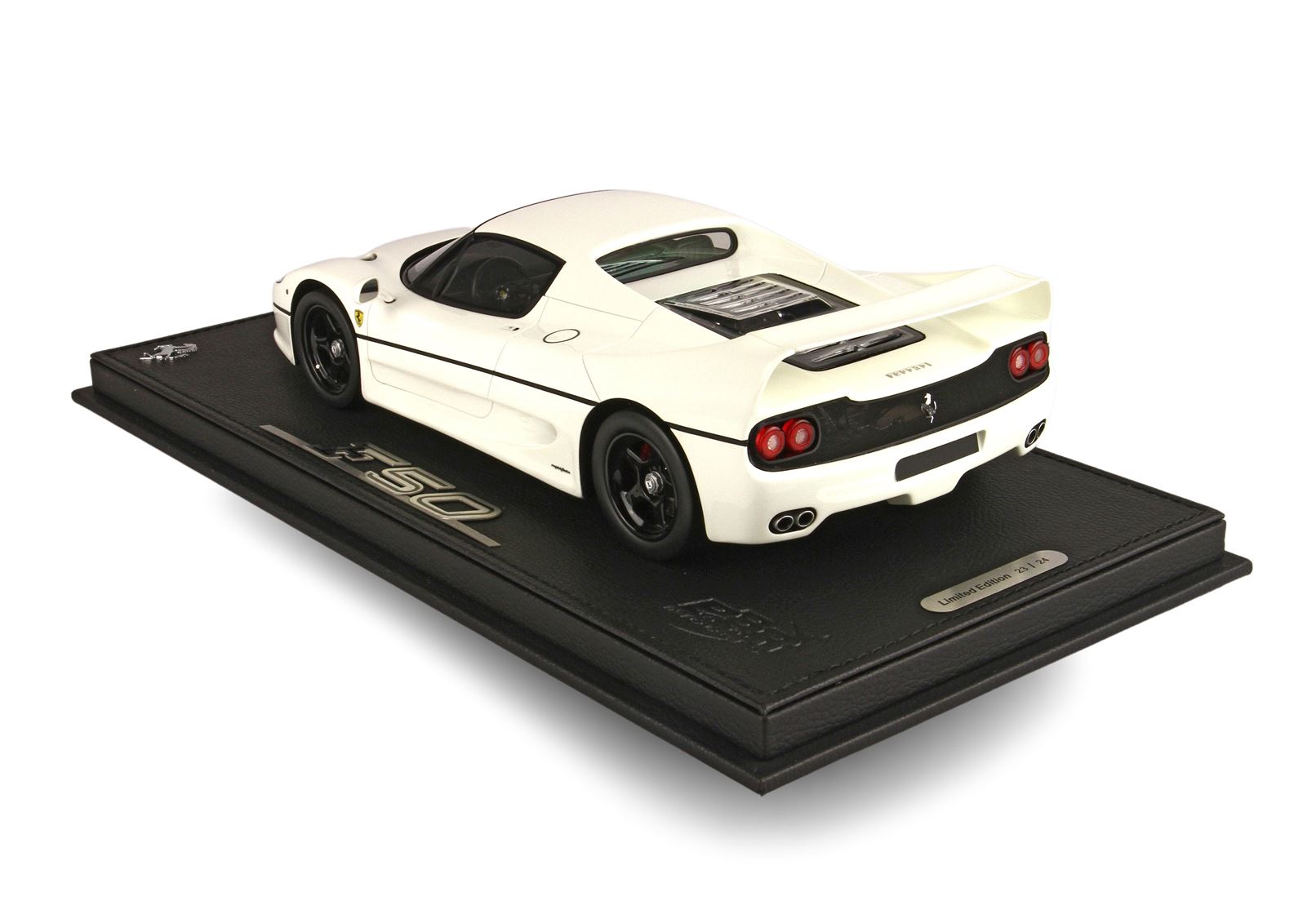 BBR Ferrari F50 Coupe 1995 - Avus White | 1:18 - Imagen 2