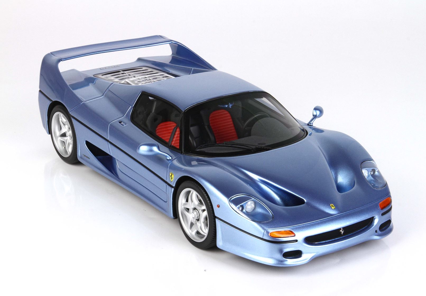 BBR Ferrari F50 Coupe 1995 - Metallic Light Blue | 1:18 - Imagen 13