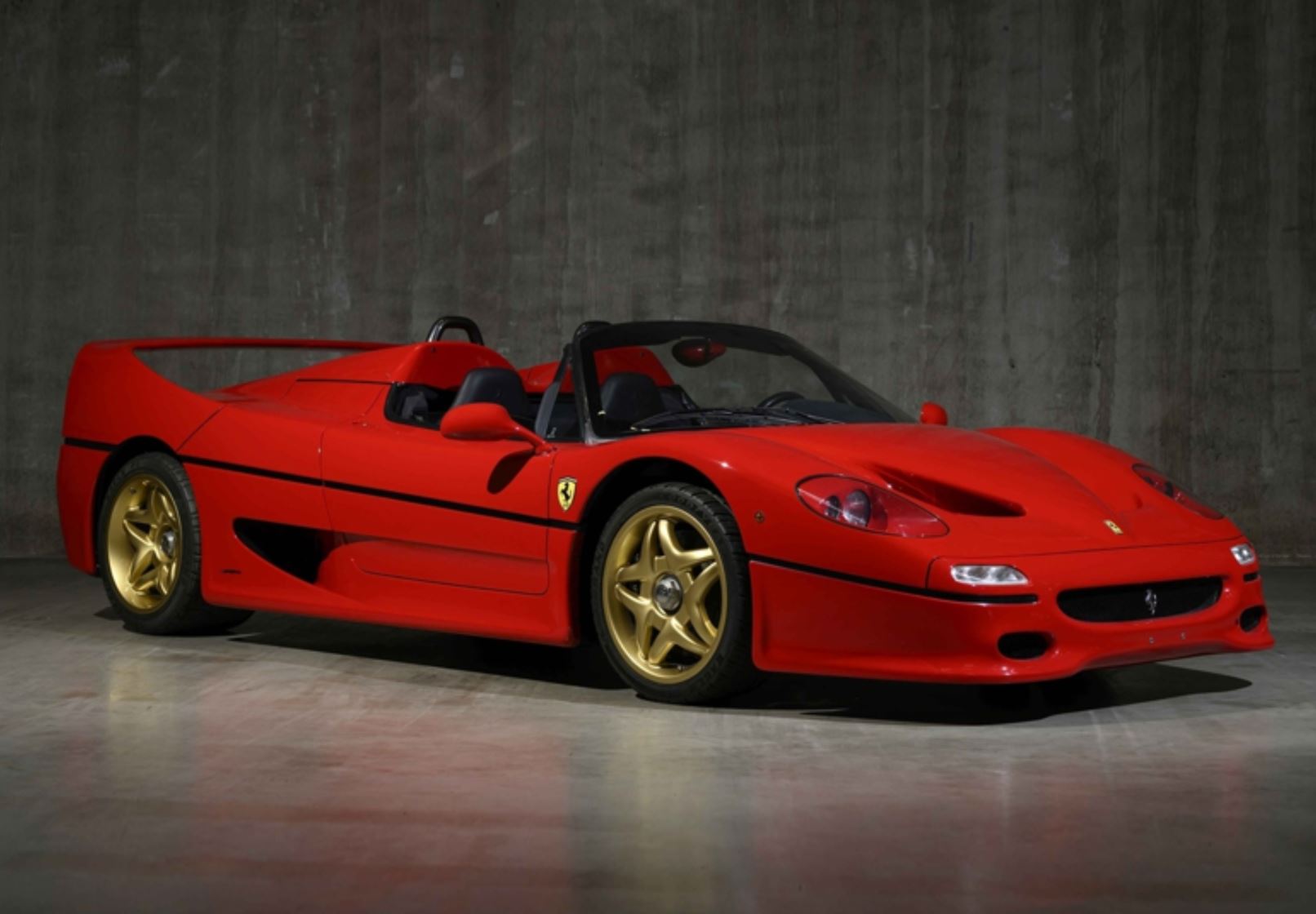 BBR Ferrari F50 Spider - Red with Gold Wheels | 1:18 - Image 2