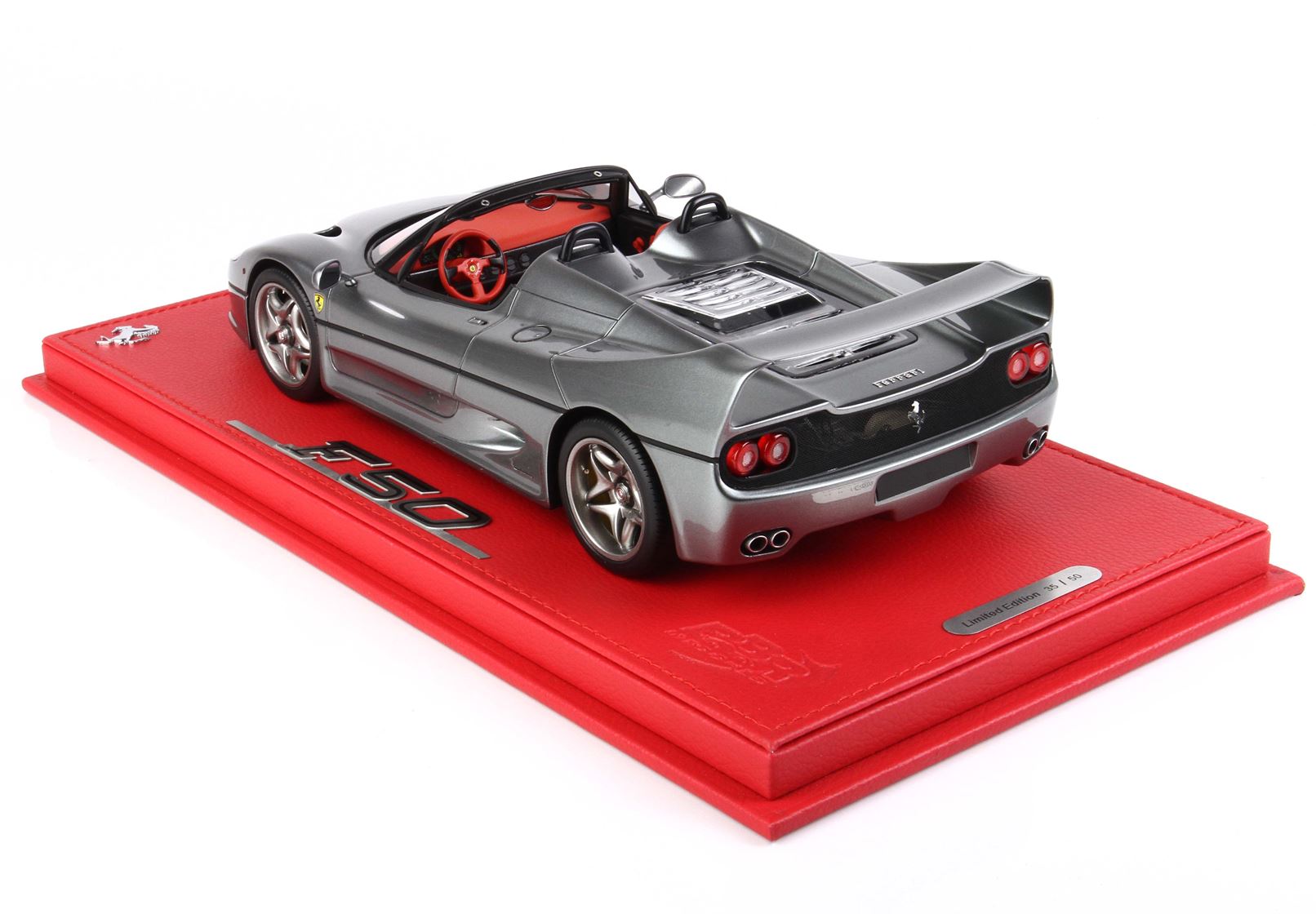 BBR Ferrari F50 1995 Spider Version - Metallic Iron Grey | 1:18 - Imagen 11