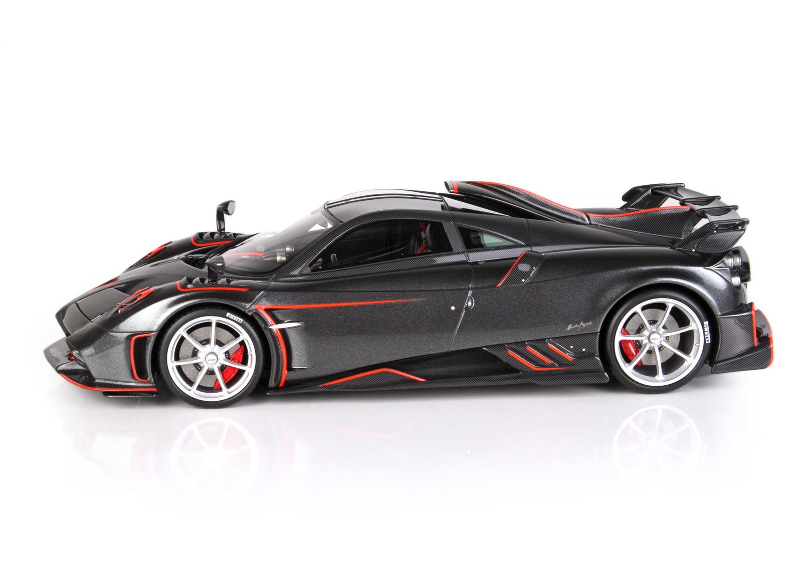 BBR Pagani Imola 2020 - Metallic Dark Grey | 1:18 - Imagen 6