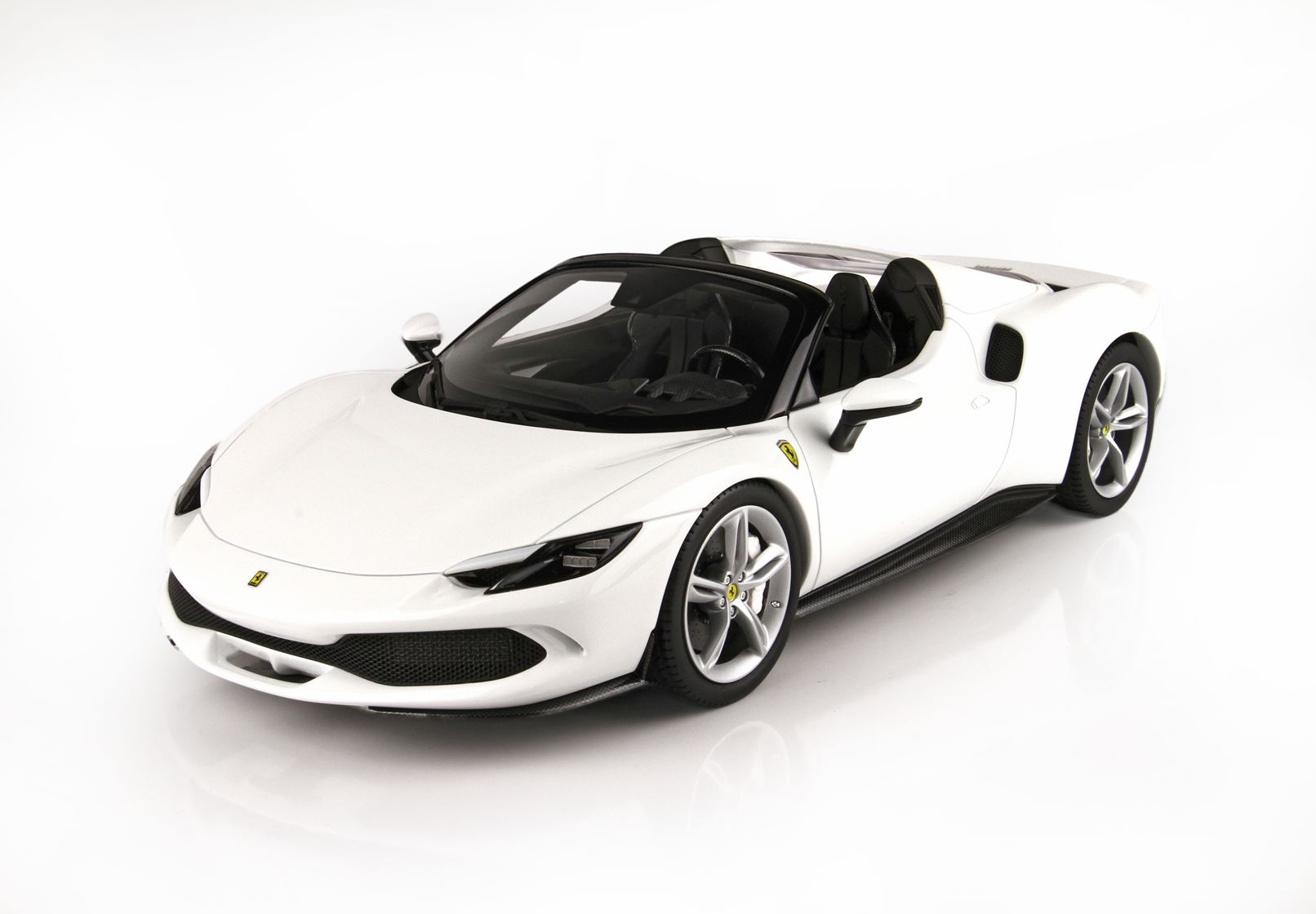 BBR Ferrari 296 GTS - Cervino White | 1:18 - Imagen 3
