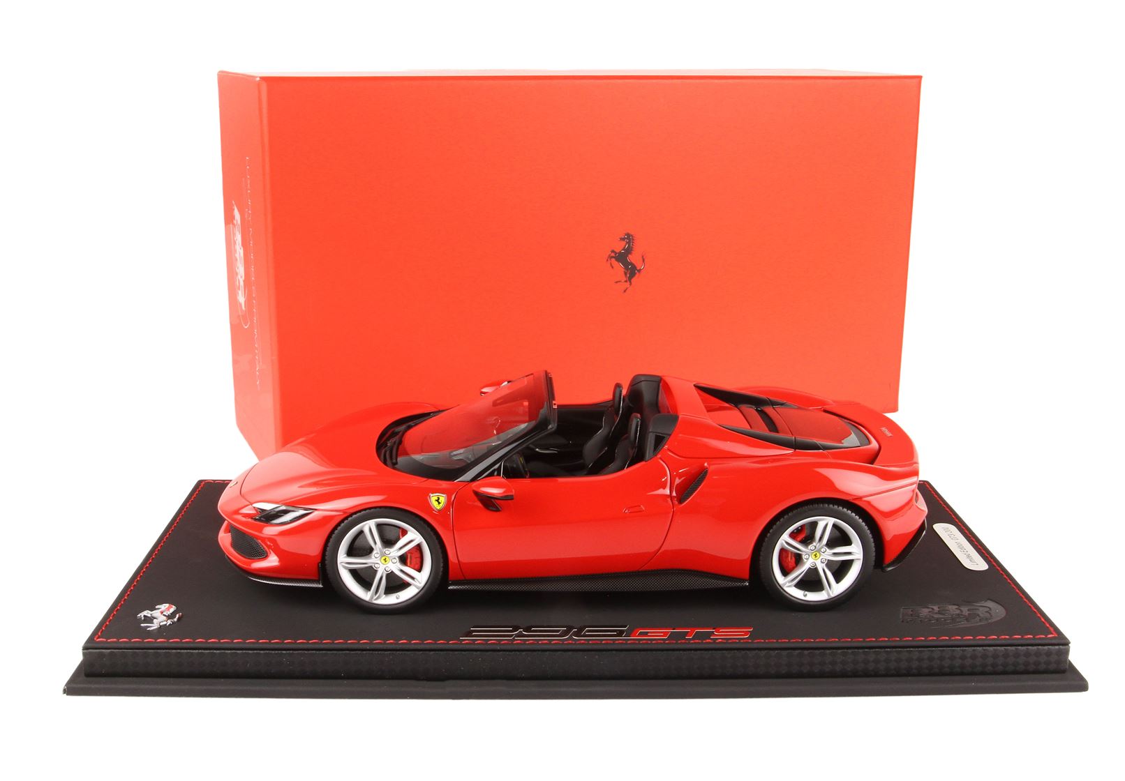 BBR Ferrari 296 GTS - Corsa Red 322 | 1:18 - Imagen 8