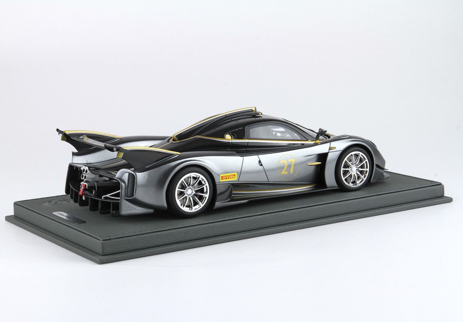 BBR Pagani Huayra R - Metallic Grey | 1:18 - Immagine 2