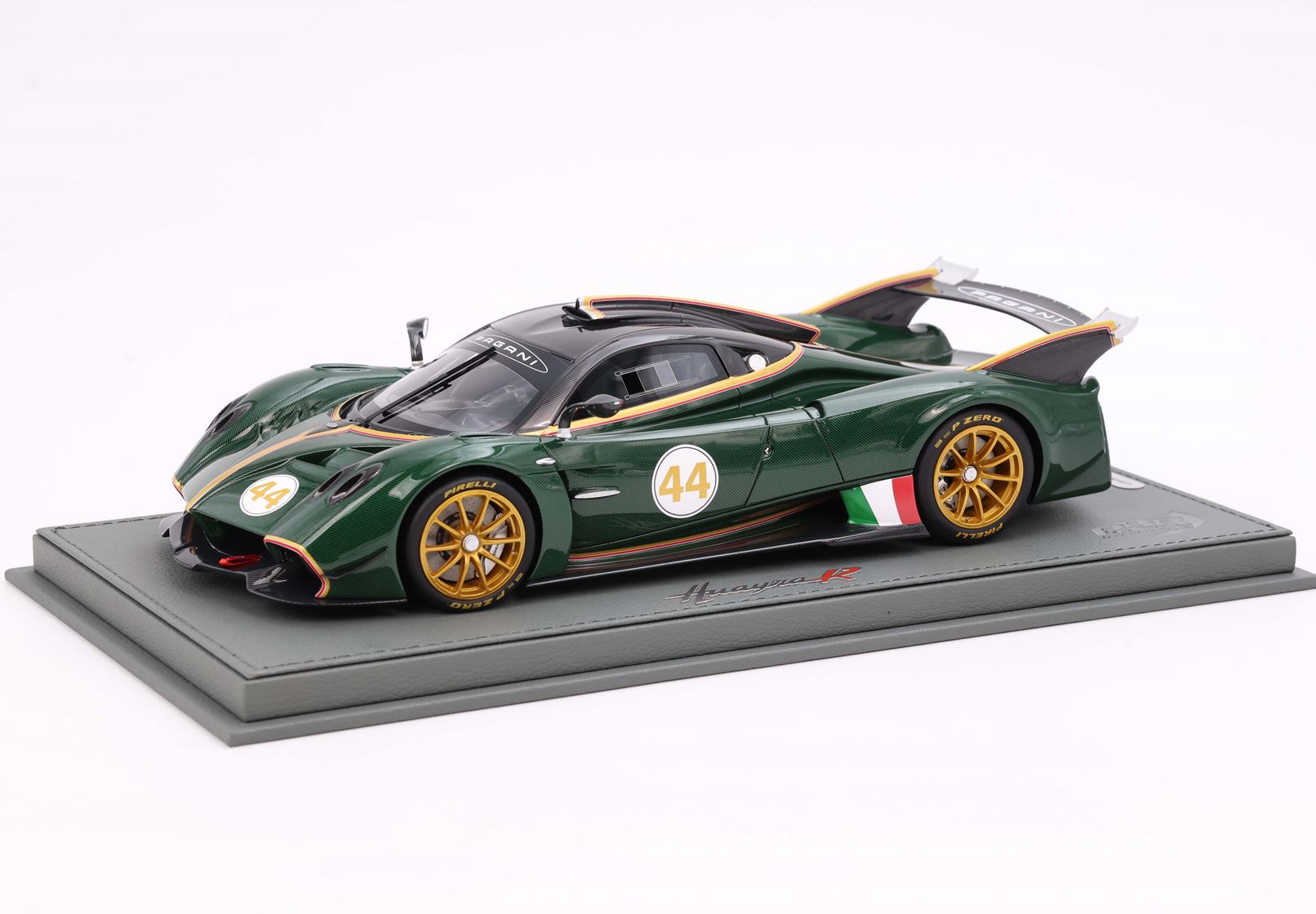 BBR Pagani Huayra R - Gloss Emerald Green Carbon | 1:18