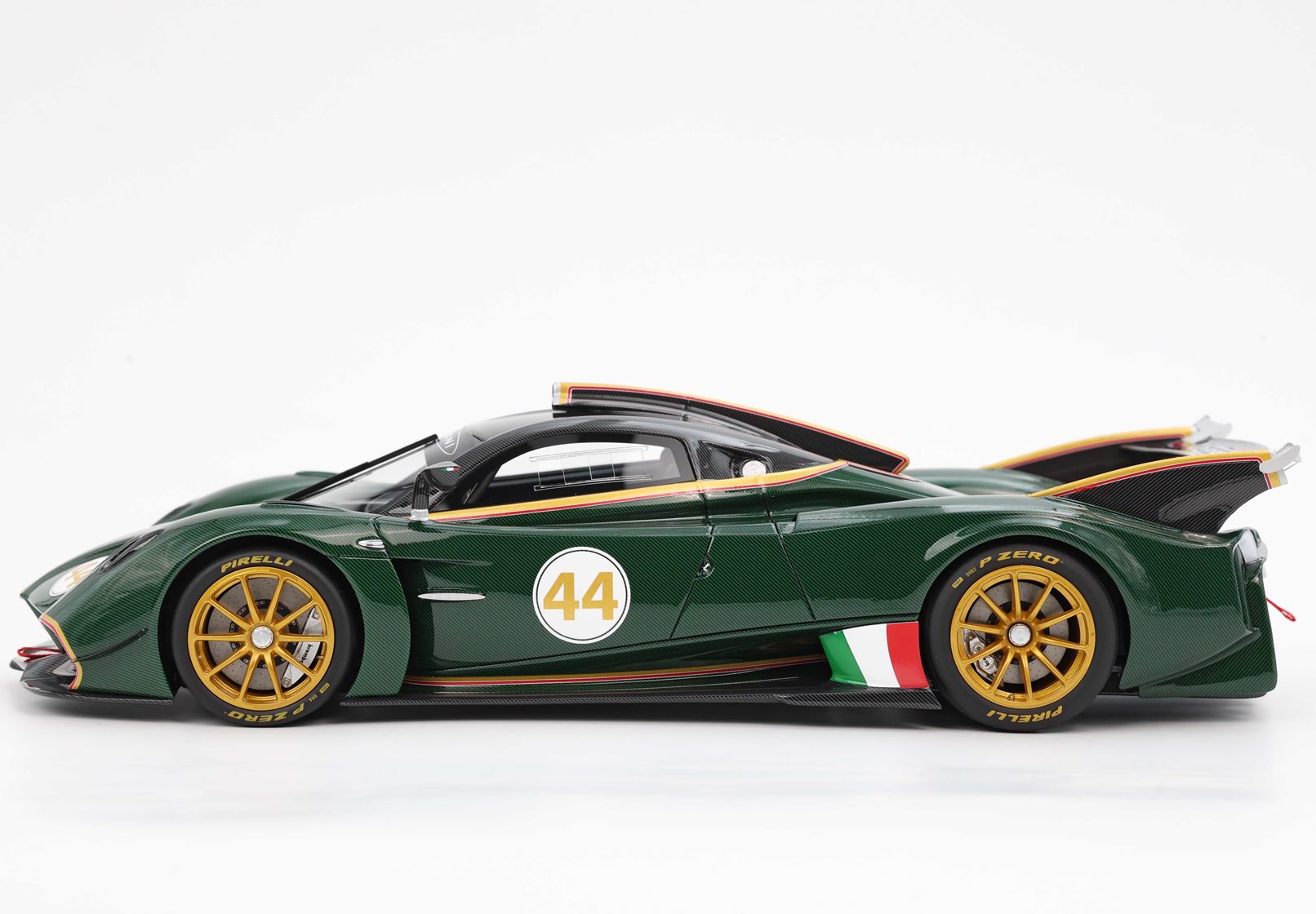 BBR Pagani Huayra R - Gloss Emerald Green Carbon | 1:18 - Immagine 5