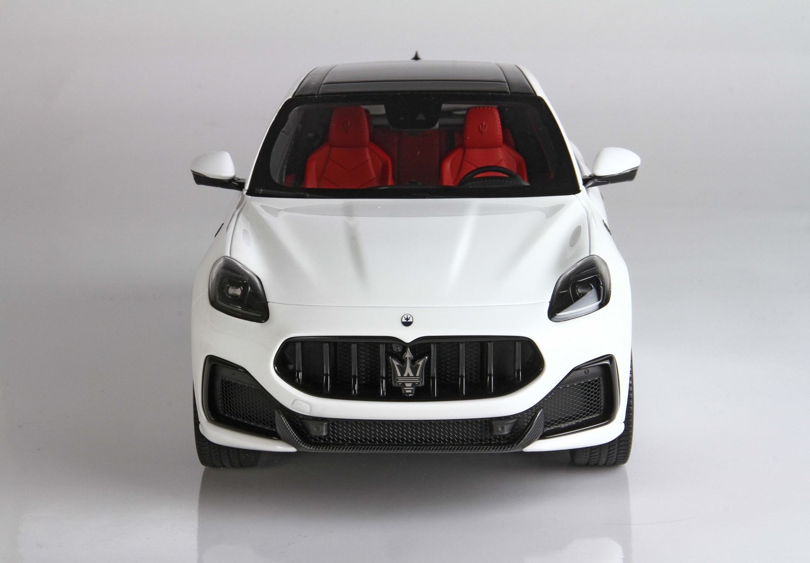 BBR Maserati Grecale Trofeo - White | 1:18 - Imagen 7