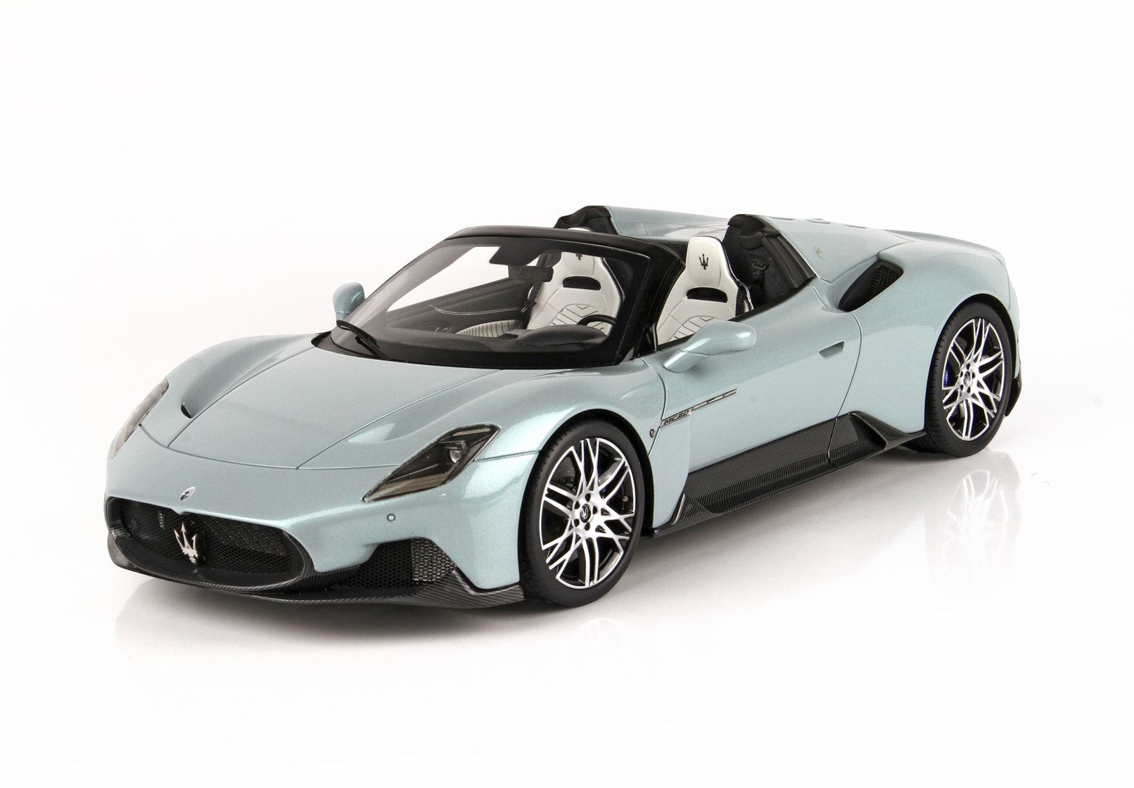 BBR Maserati MC20 Cielo - Aquamarine | 1:18 - Imagen 4