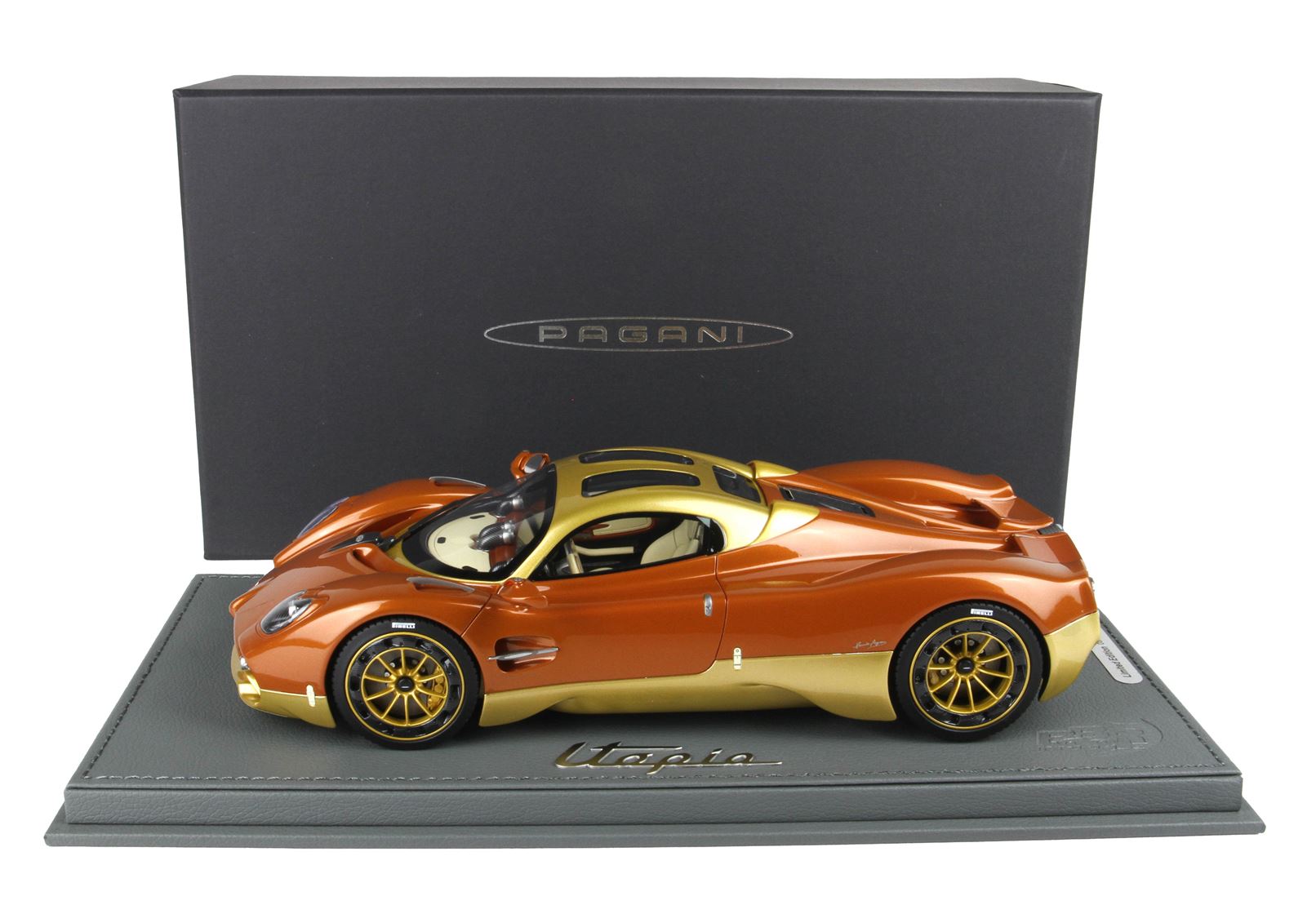 BBR Pagani Utopia - Metallic Bronze | 1:18 - Immagine 6