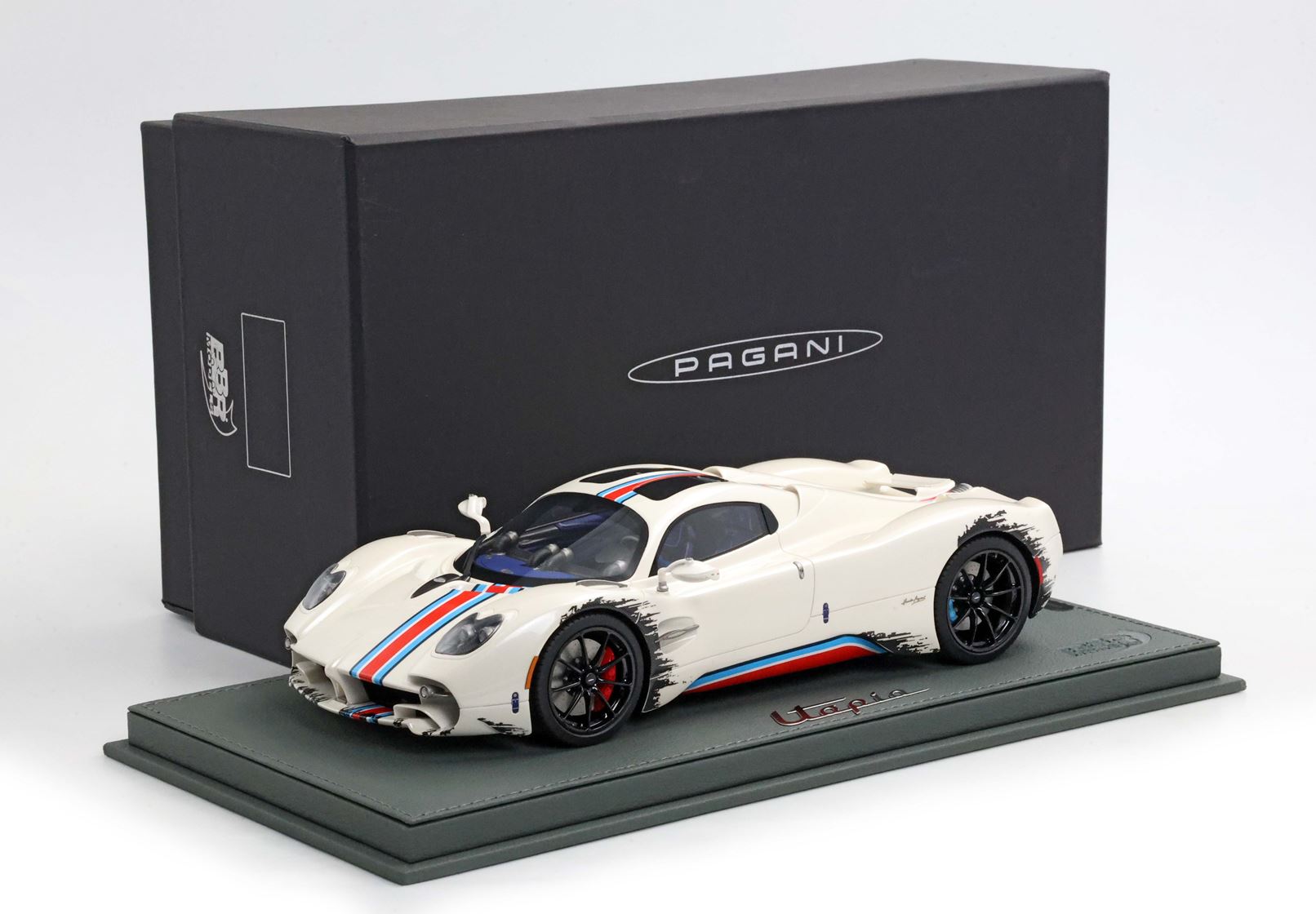 BBR Pagani Utopia Coupe The Coyote - Benny White | 1:18 - Imagen 10