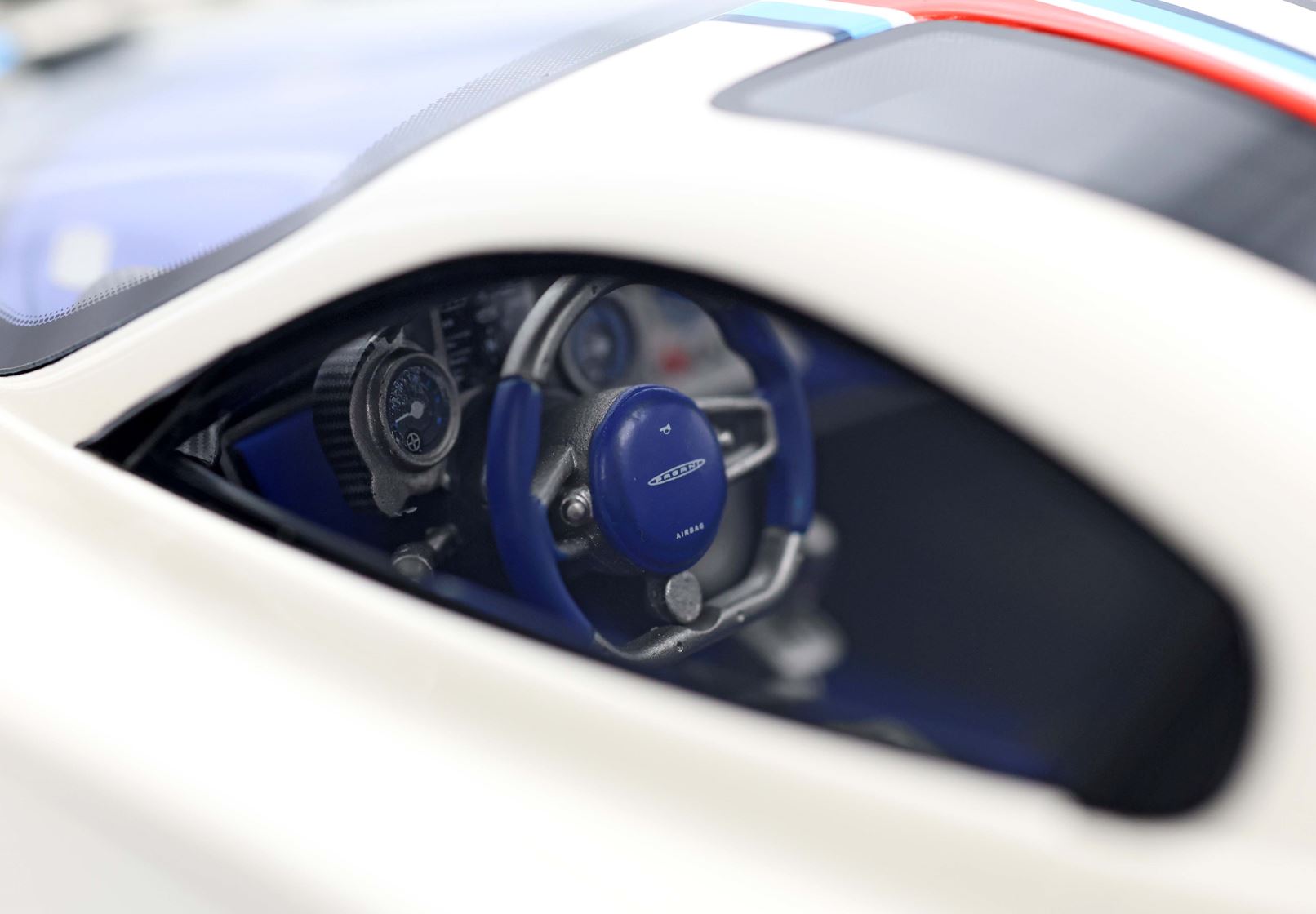 BBR Pagani Utopia Coupe The Coyote - Benny White | 1:18 - Imagen 9