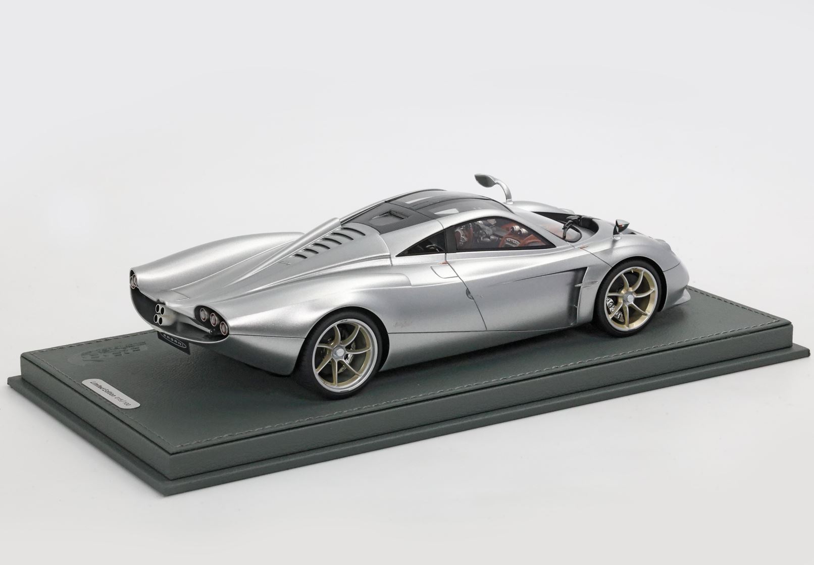 BBR Pagani Huayra Codalunga - Semi Matt Montecarlo Grey | 1:18 – Bild 3