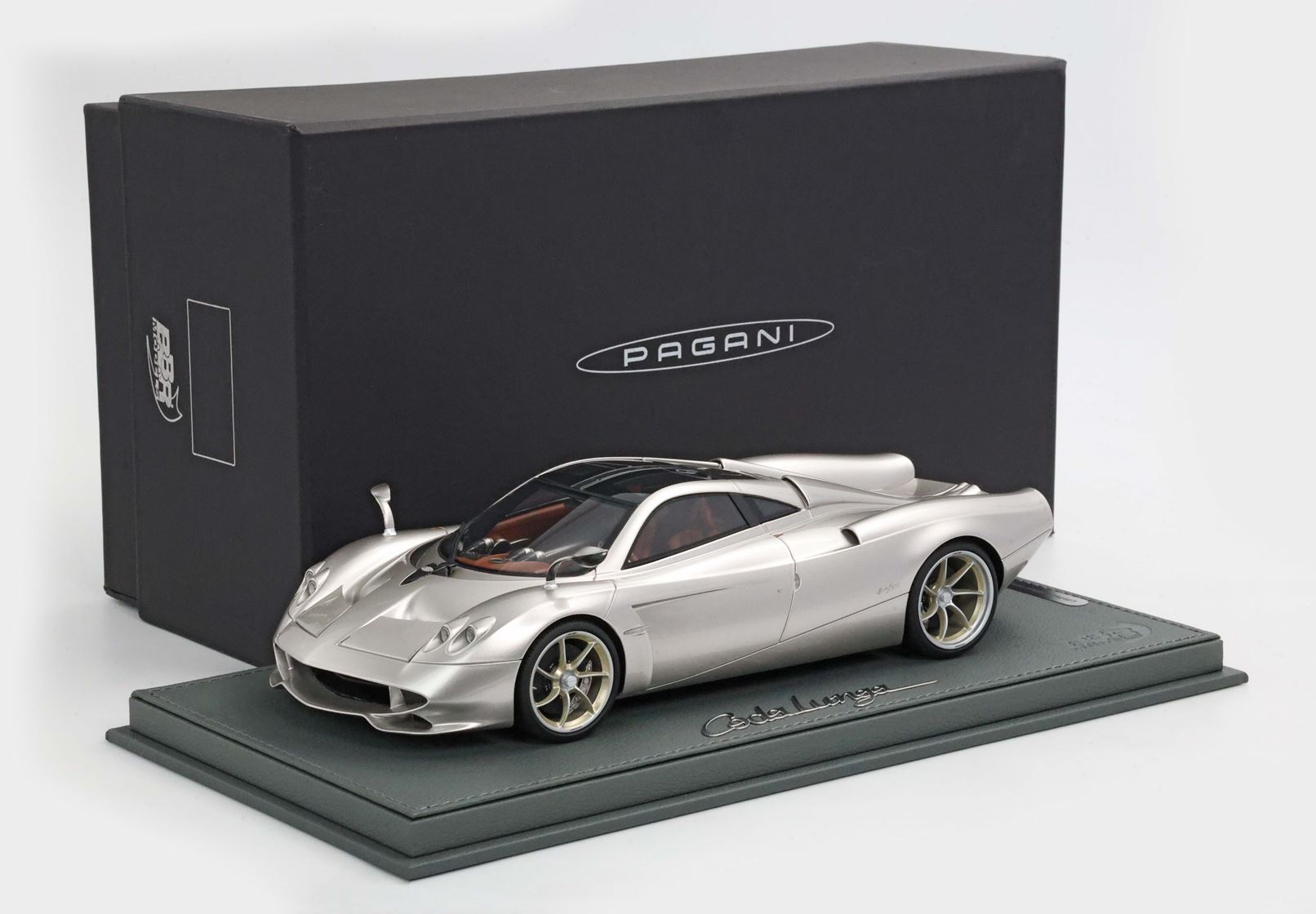 BBR Pagani Huayra Codalunga - Porsche Gold Bronze Metallic | 1:18 - Imagen 6