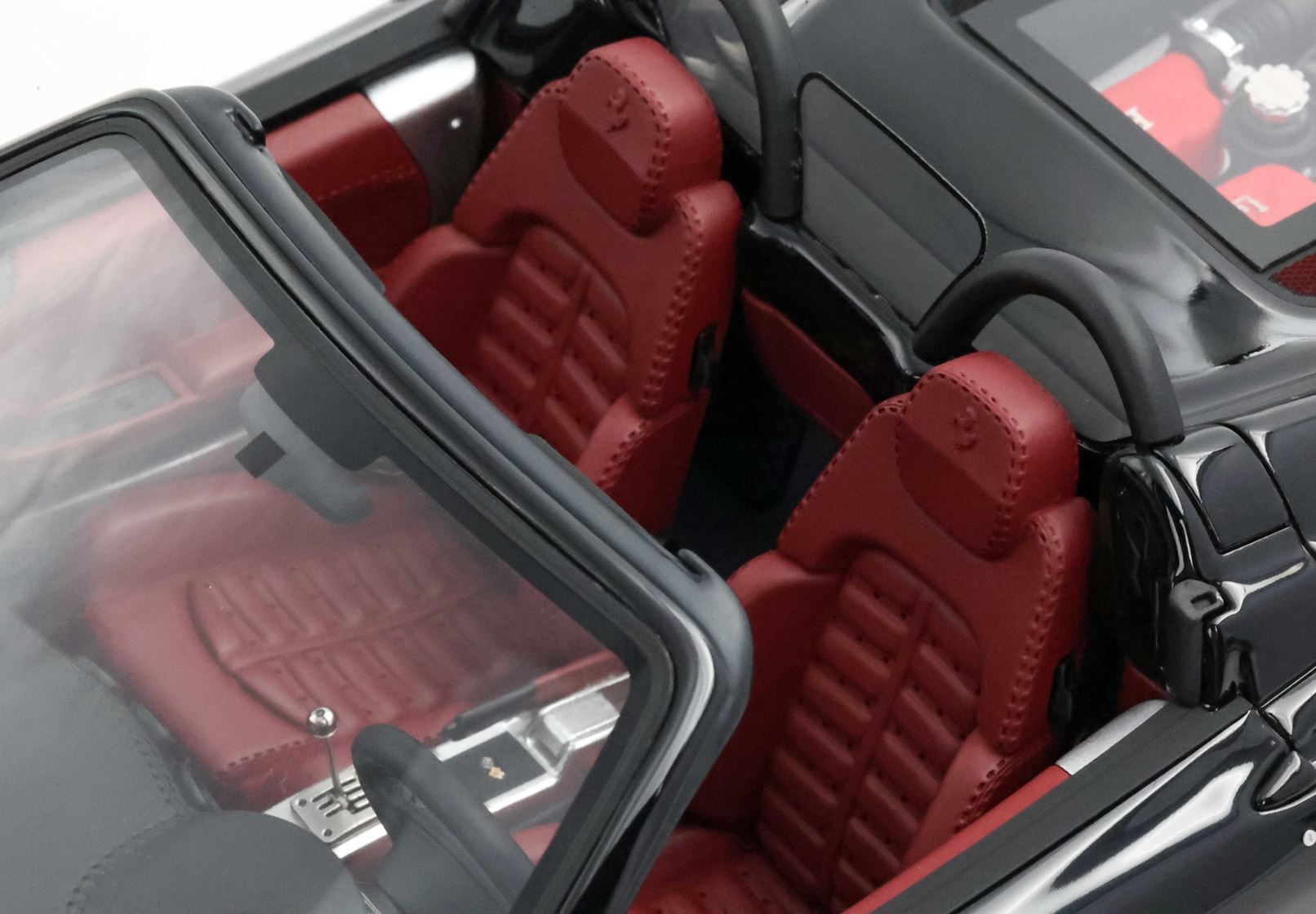 BBR Ferrari 360 Modena Spider Manual Transmission - Gloss Black - Bordeaux | 1:18 - Imagen 8