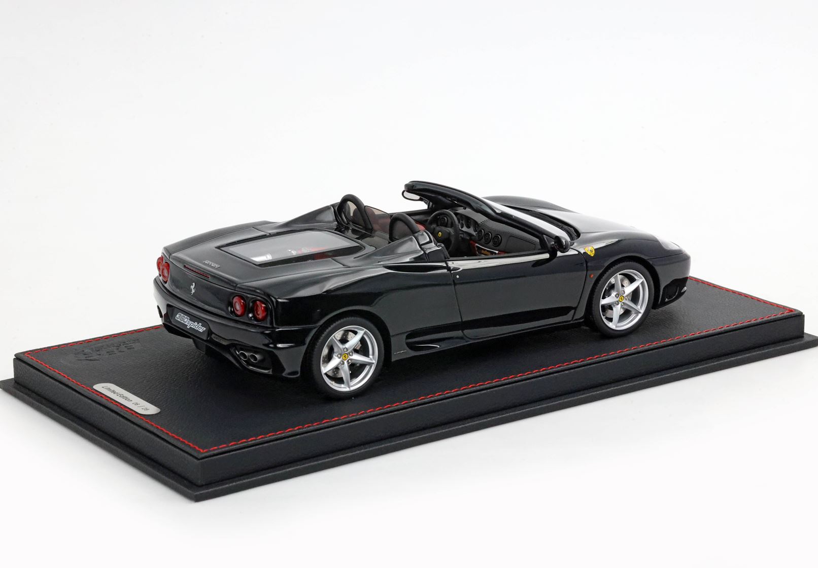 BBR Ferrari 360 Modena Spider Manual Transmission - Gloss Black - Bordeaux | 1:18 - Imagen 2