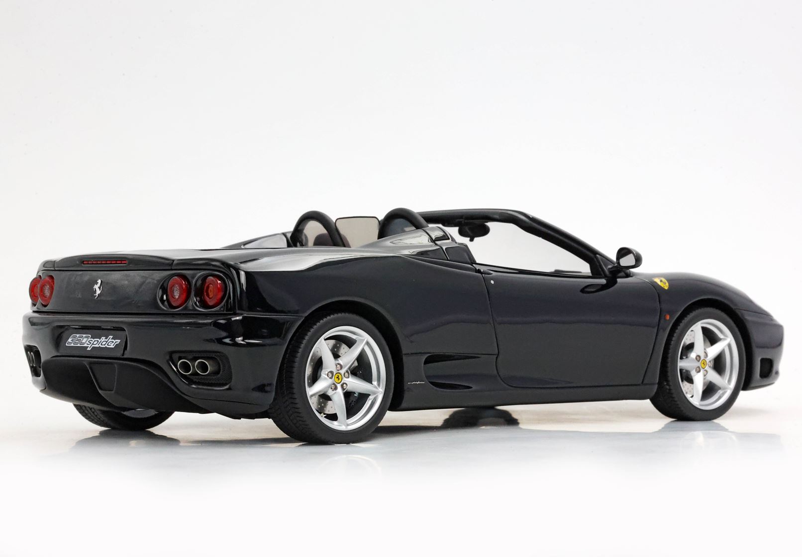 BBR Ferrari 360 Modena Spider Manual Transmission - Gloss Black - Bordeaux | 1:18 - Imagen 4