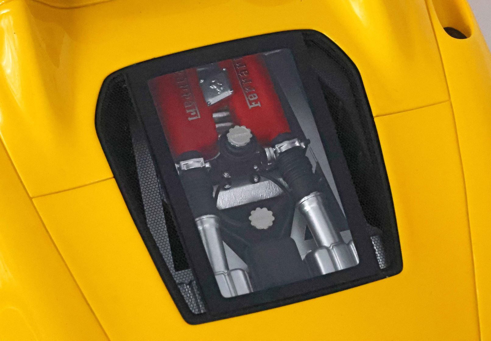 BBR Ferrari 360 Modena Spider Cambio automatico - Modena Yellow - Black | 1:18 - Imagen 6