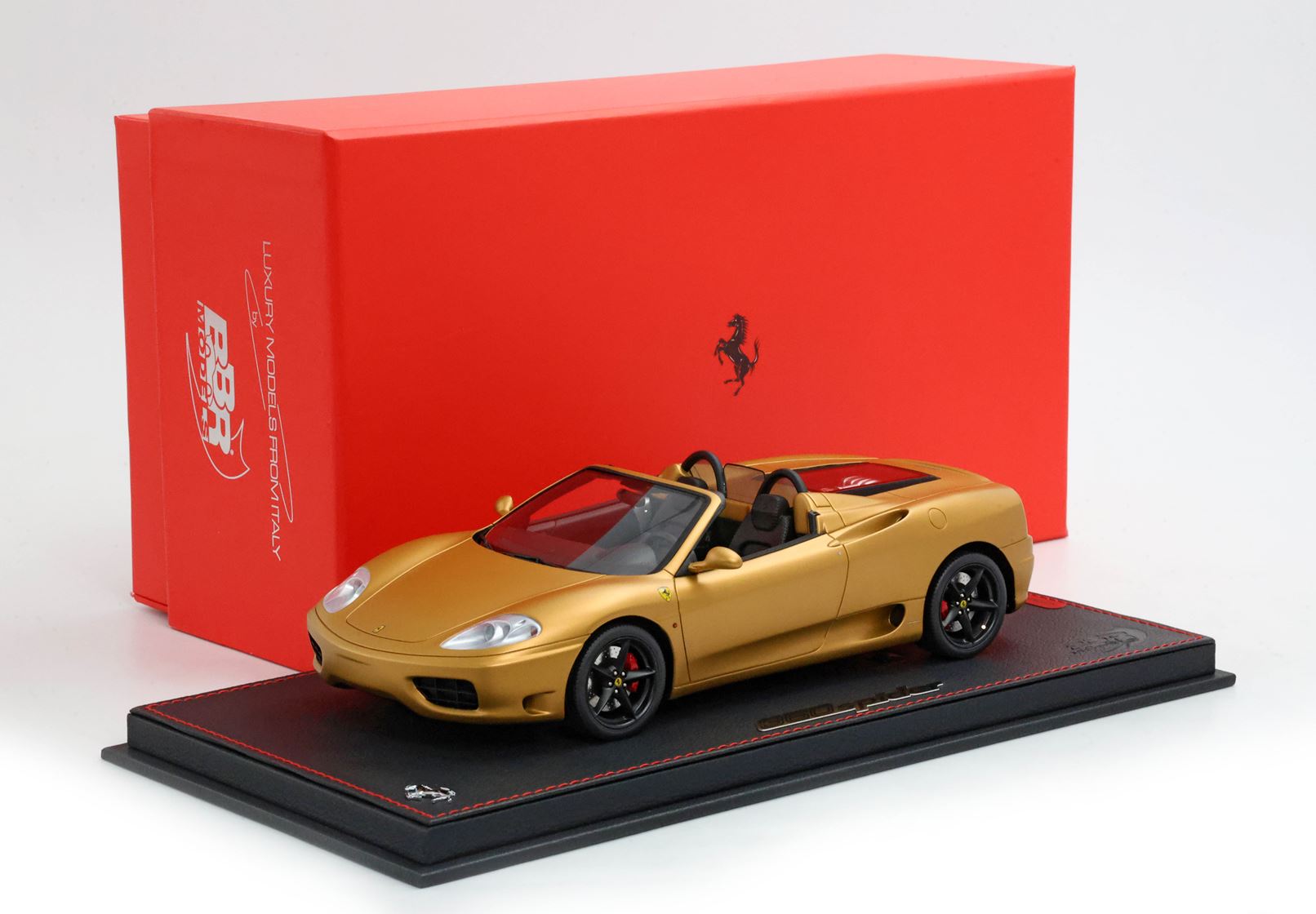 BBR Ferrari 360 Modena Spider Cambio Automatico (Challenge Rear Grille) - Matt Gold / Black | 1:18 - Imagen 10