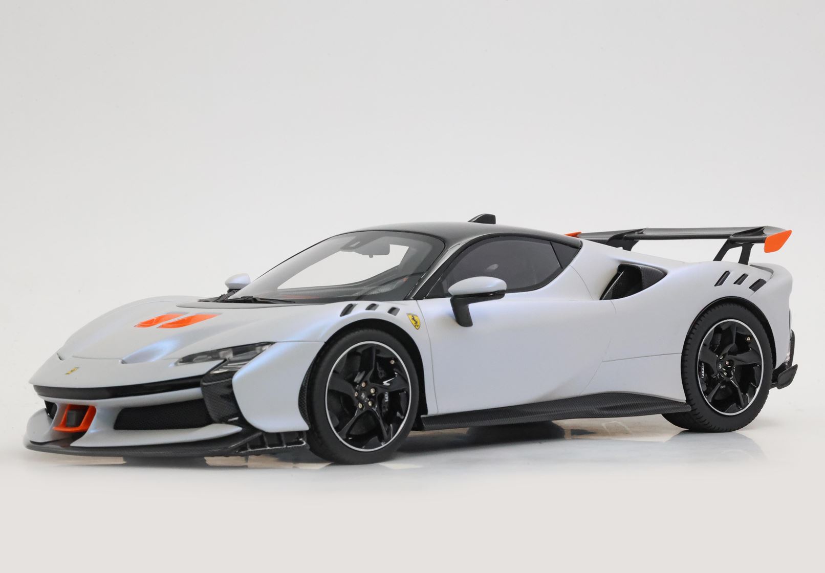 BBR Ferrari SF90 XX Stradale - Onda Marina with Black Roof | 1:18 - Imagen 4