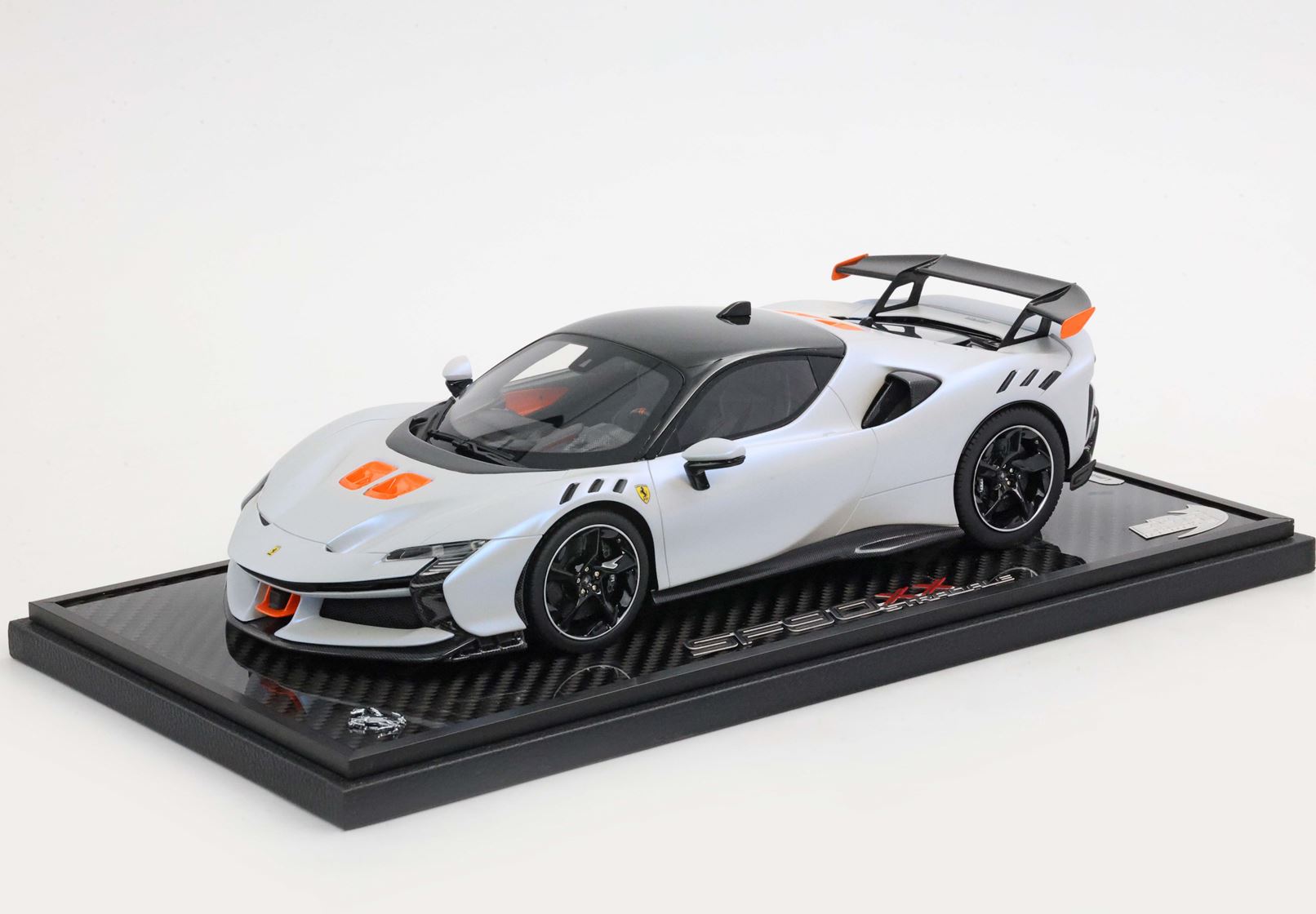 BBR Ferrari SF90 XX Stradale - Onda Marina con Techo Negro | 1:18