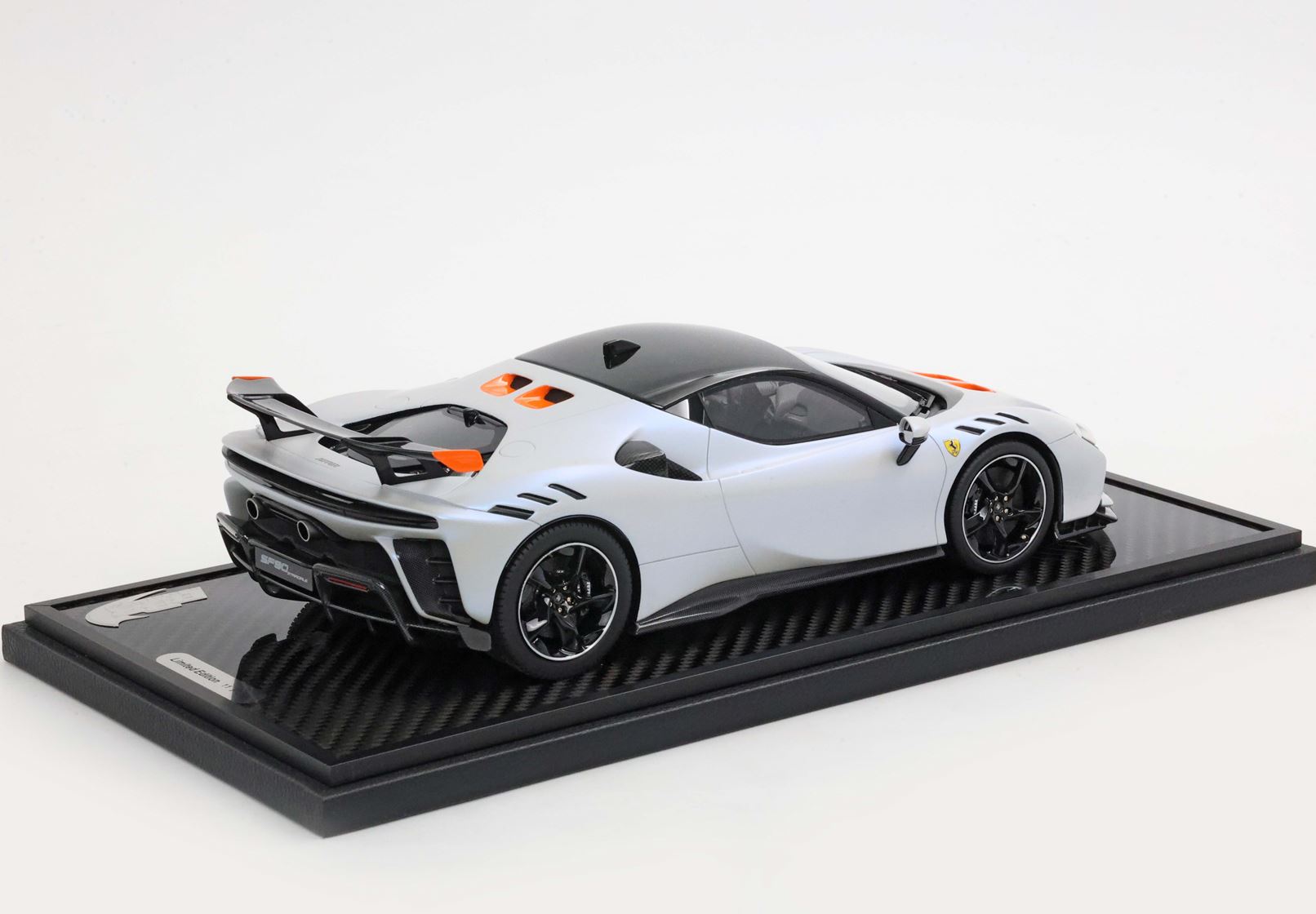 BBR Ferrari SF90 XX Stradale - Onda Marina with Black Roof | 1:18 - Imagen 2