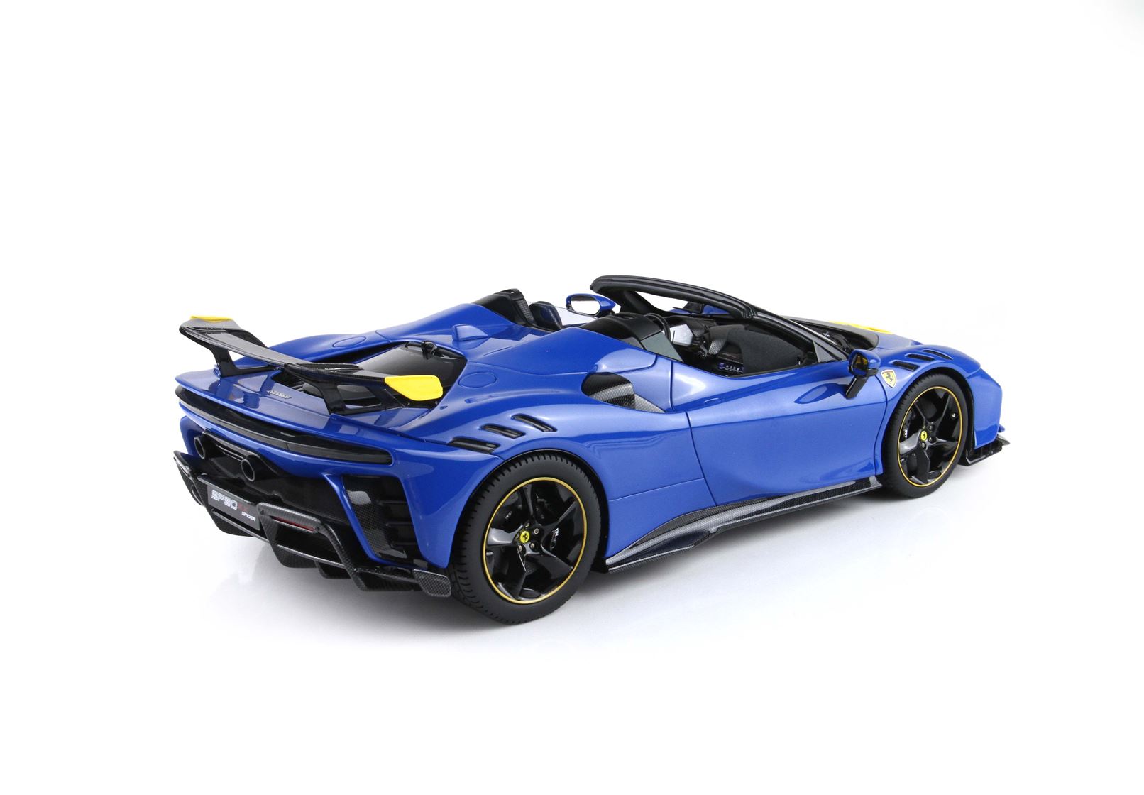 BBR Ferrari SF90 XX Spider - Dino Blue and Yellow | 1:18 - Imagen 4