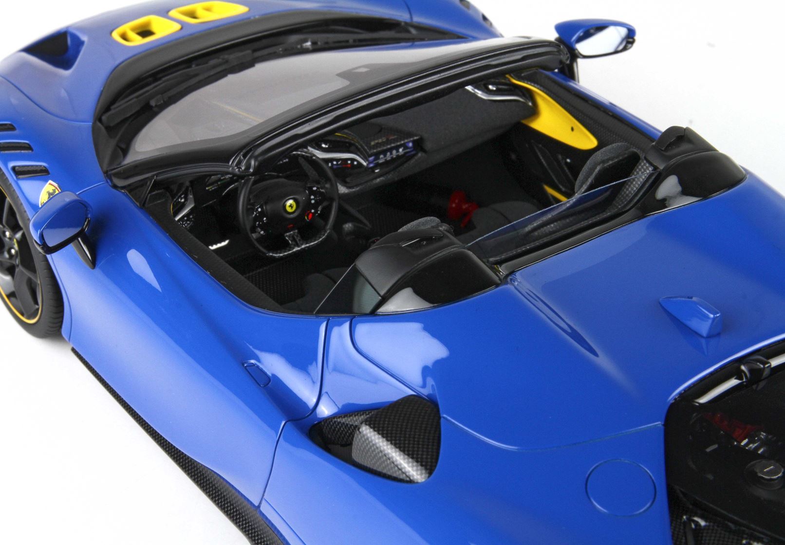 BBR Ferrari SF90 XX Spider - Dino Blue and Yellow | 1:18 - Imagen 6