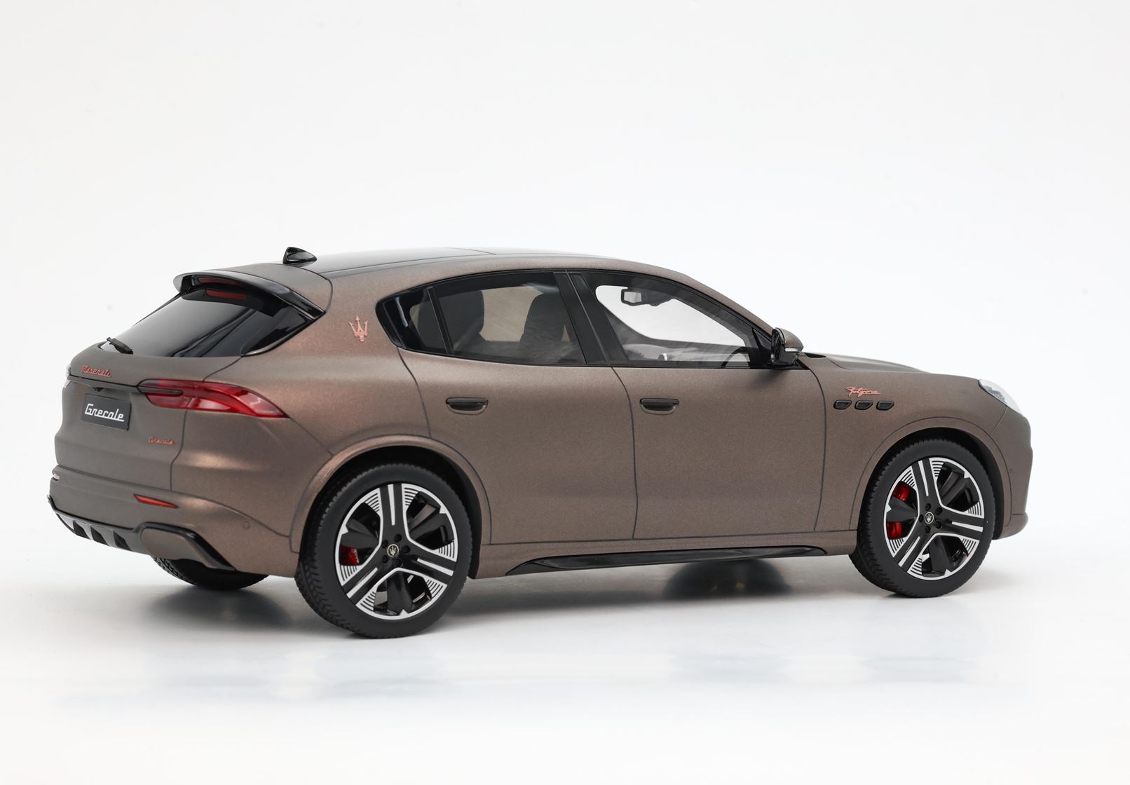 BBR Maserati Grecale Folgore 2022 - Folgore Copper | 1:18 - Imagen 5