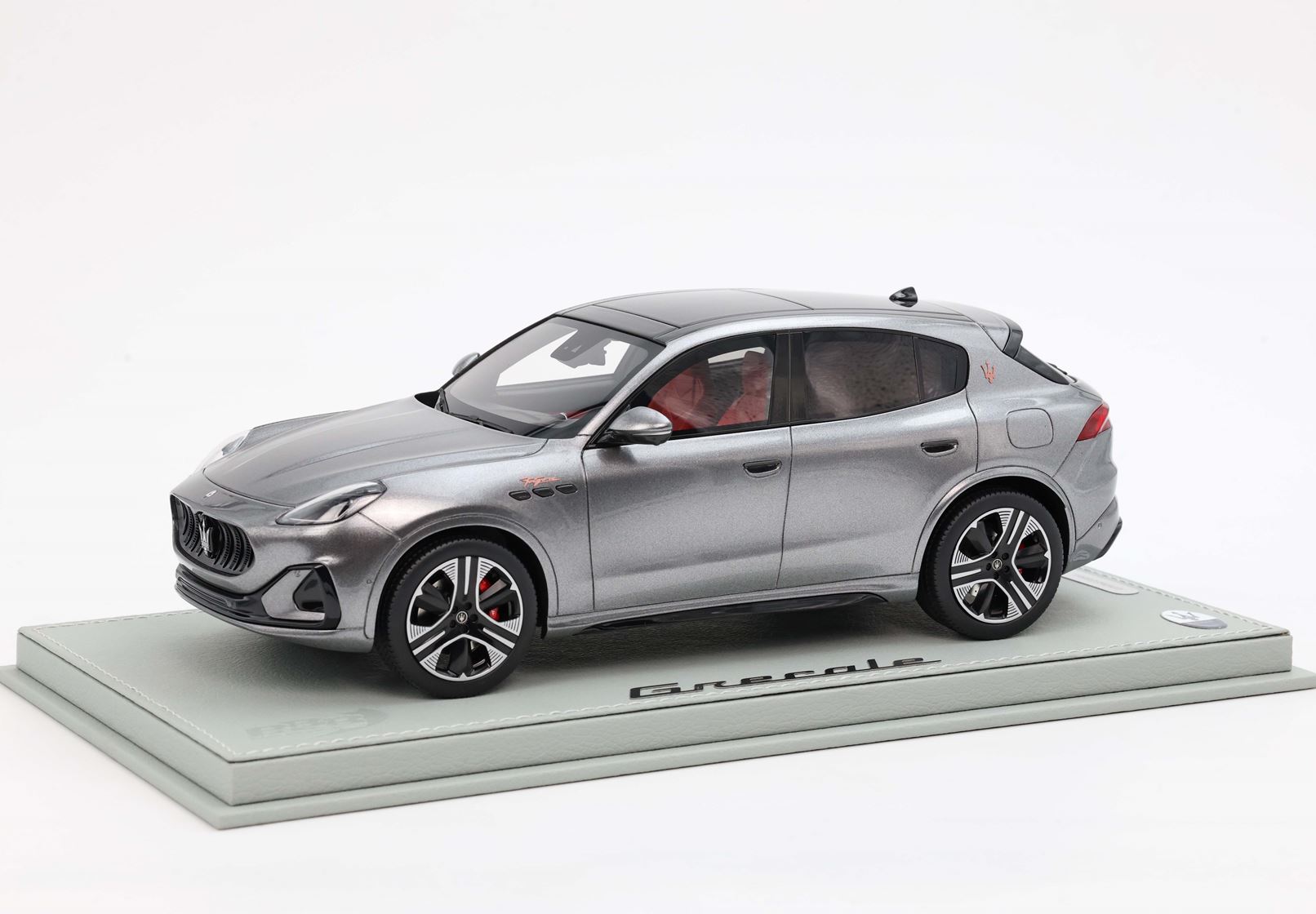 BBR Maserati Grecale Folgore 2022 - Gris Lava | 1:18