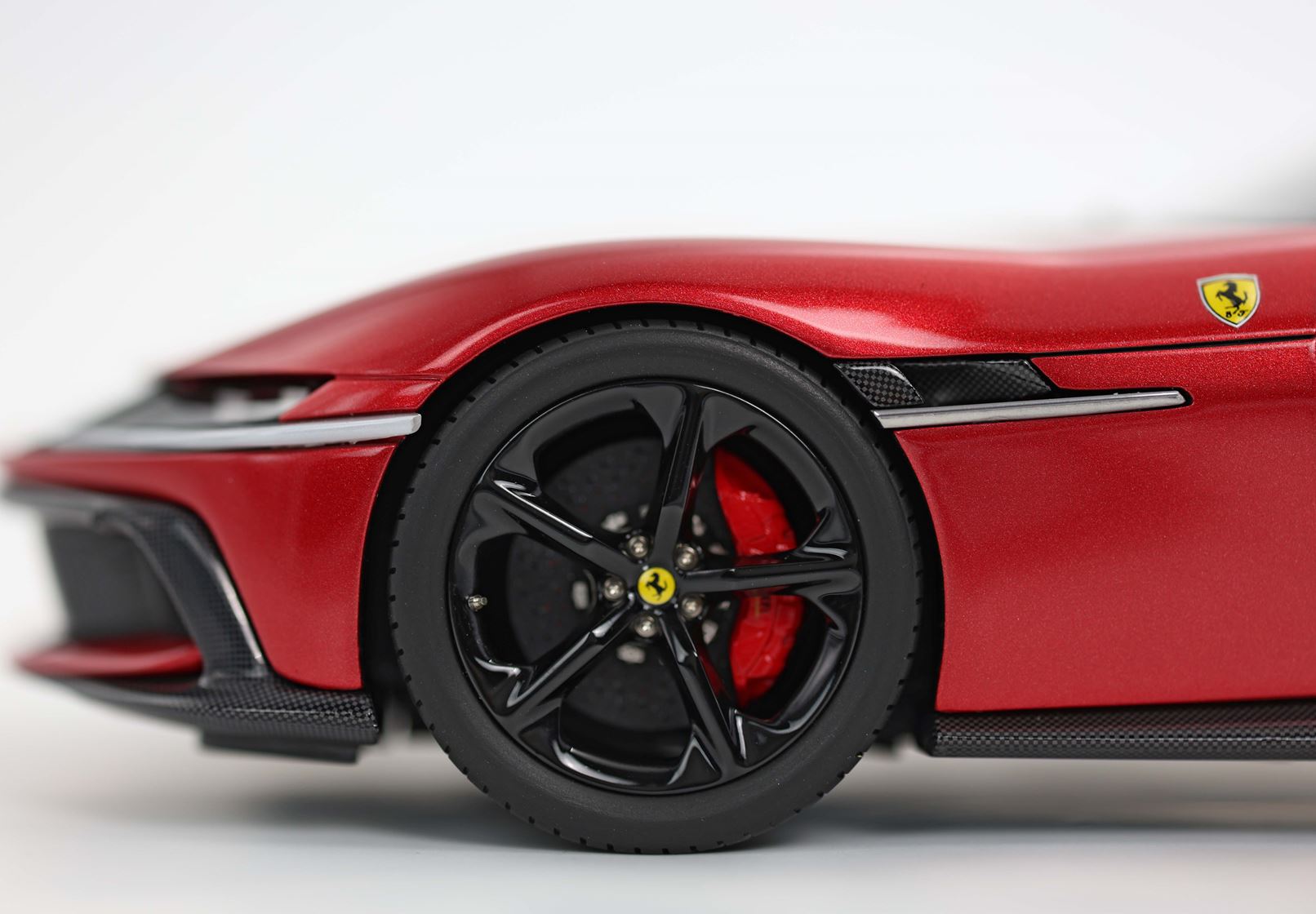 BBR Ferrari 12Cilindri Coupe - Imola Red | 1:18 - Imagen 4