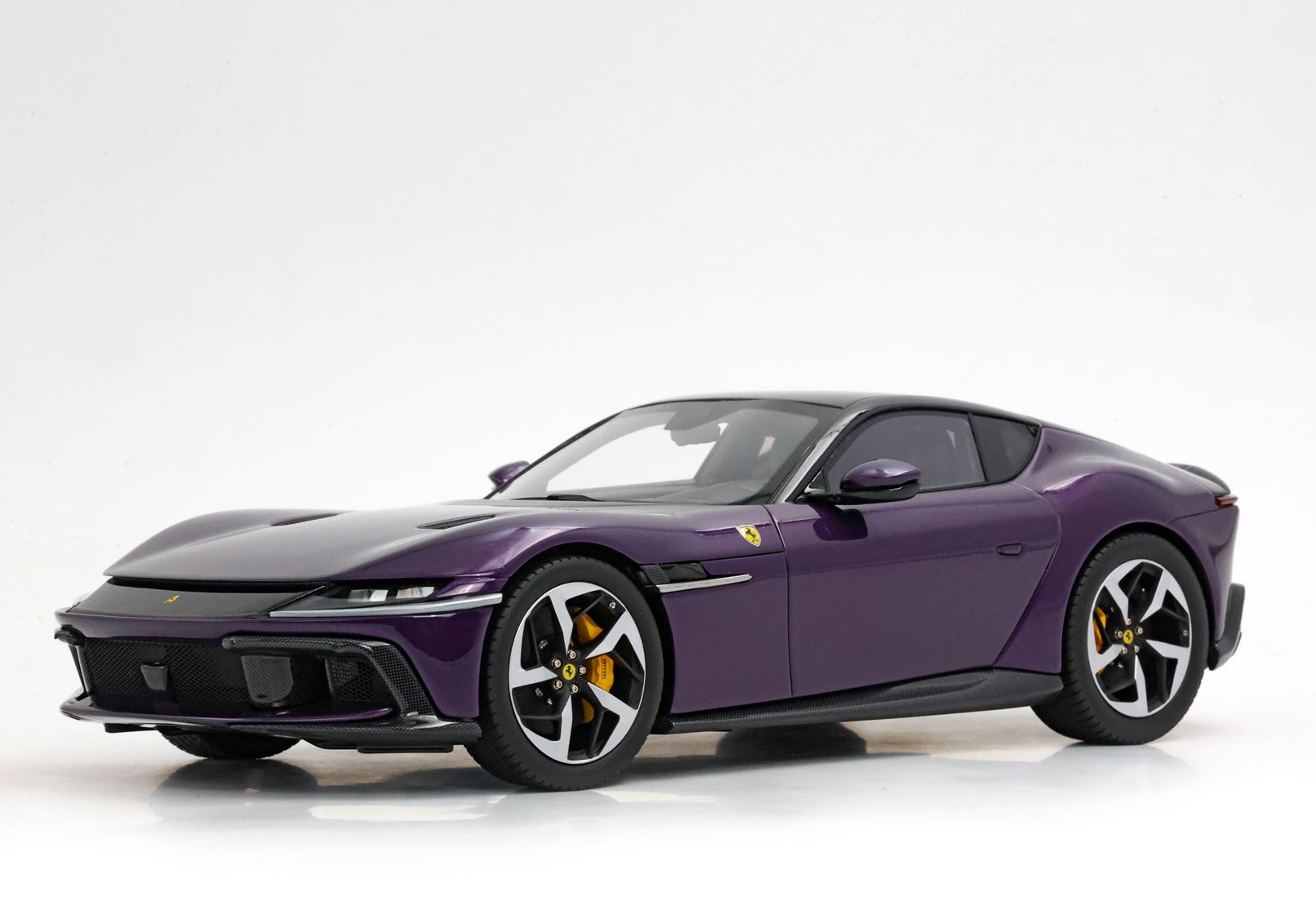 BBR Ferrari 12Cilindri Coupe - Purple Hong Kong | 1:18 - Imagen 4