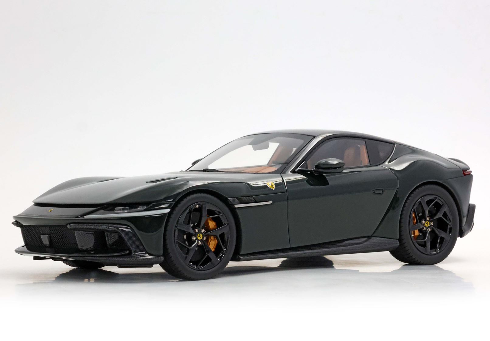 BBR Ferrari 12Cilindri Tetto Panoramico - British Green | 1:18 - Imagen 4
