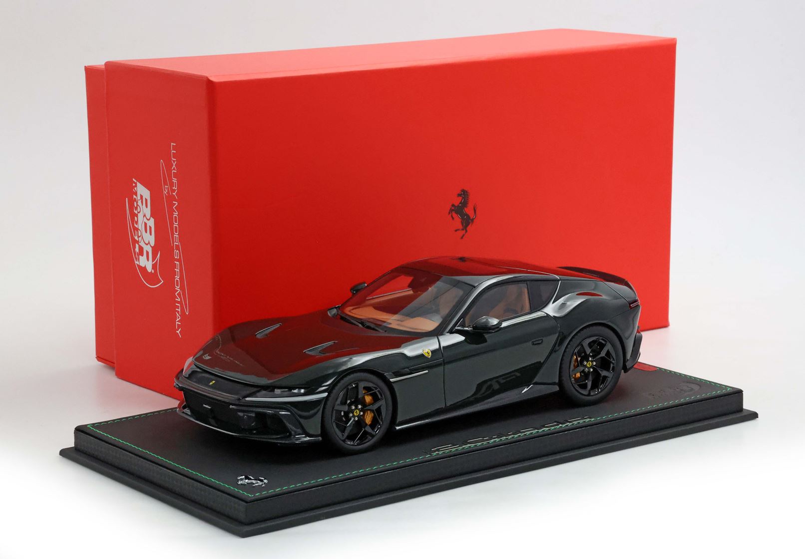 BBR Ferrari 12Cilindri Tetto Panoramico - British Green | 1:18 - Imagen 9
