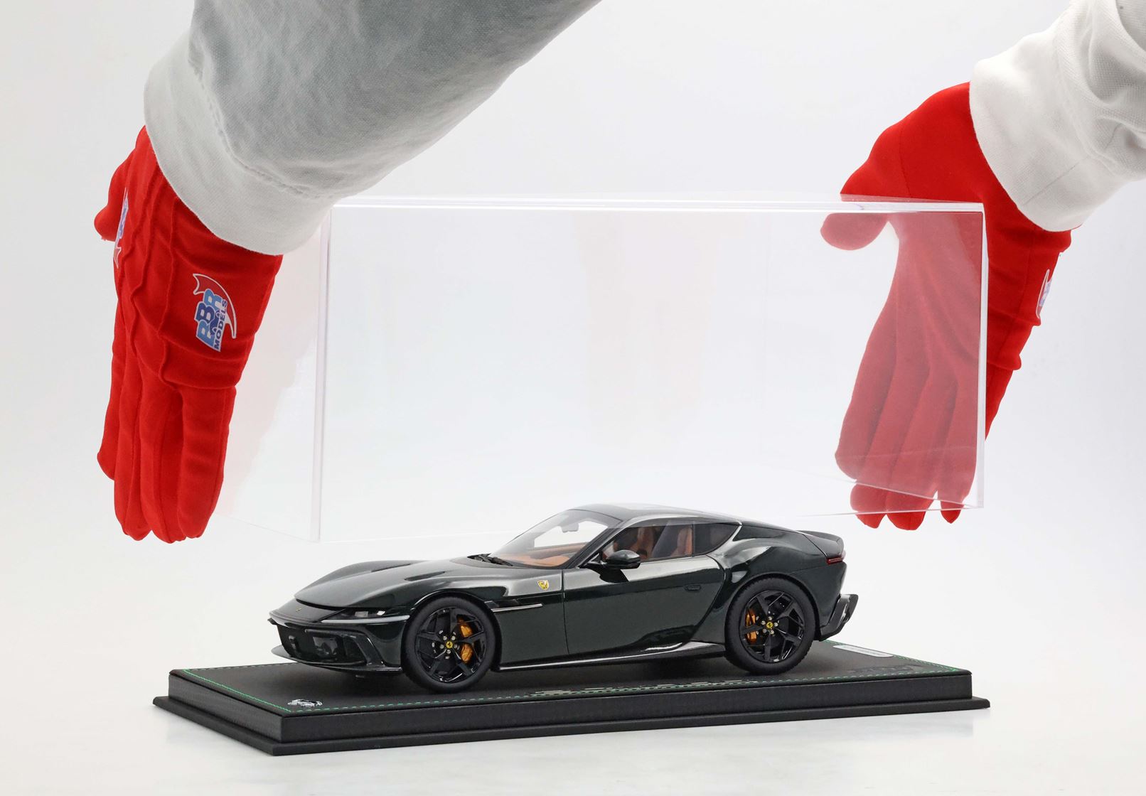 BBR Ferrari 12Cilindri Tetto Panoramico - British Green | 1:18 - Imagen 2