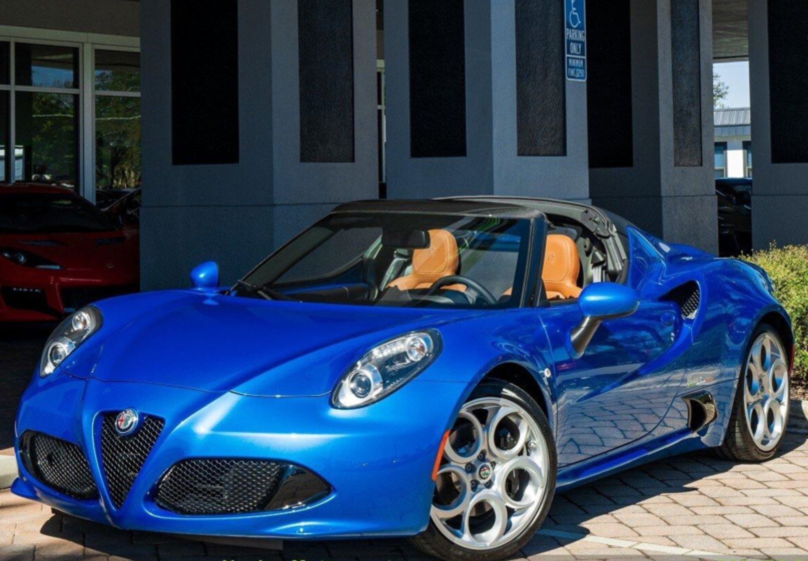 BBR Alfa Romeo 4C Spider - Misano Blue | 1:18