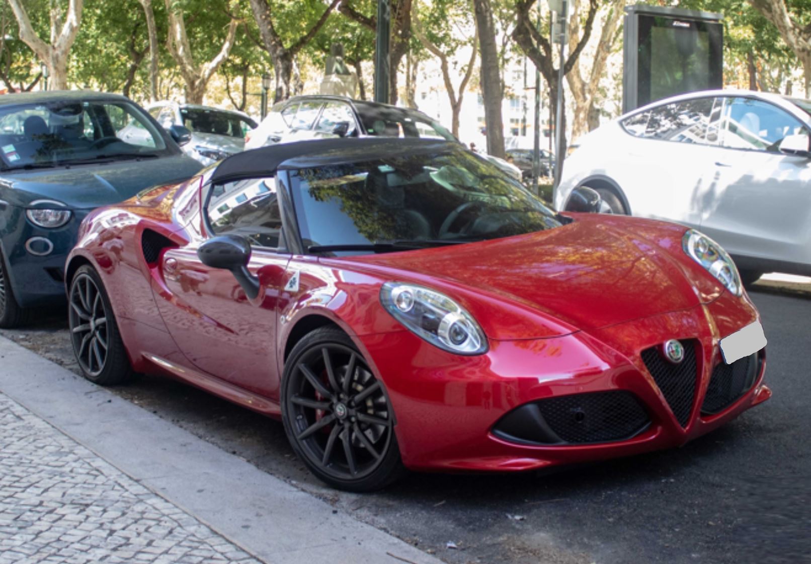 BBR Alfa Romeo 4C Spider - Competizione Red | 1:18