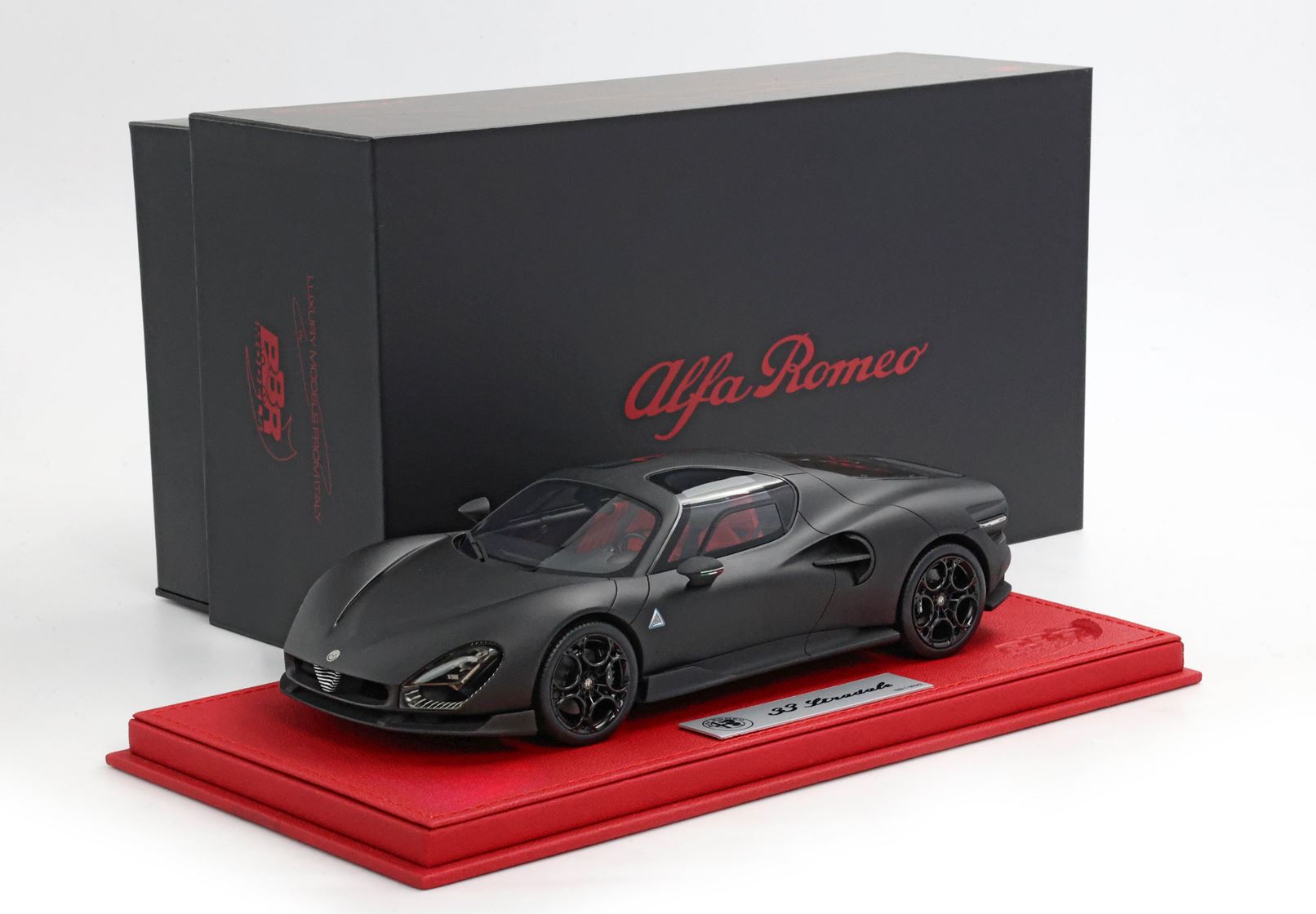 BBR Alfa Romeo 33 Stradale - Matte Carbon | 1:18 - Imagen 9